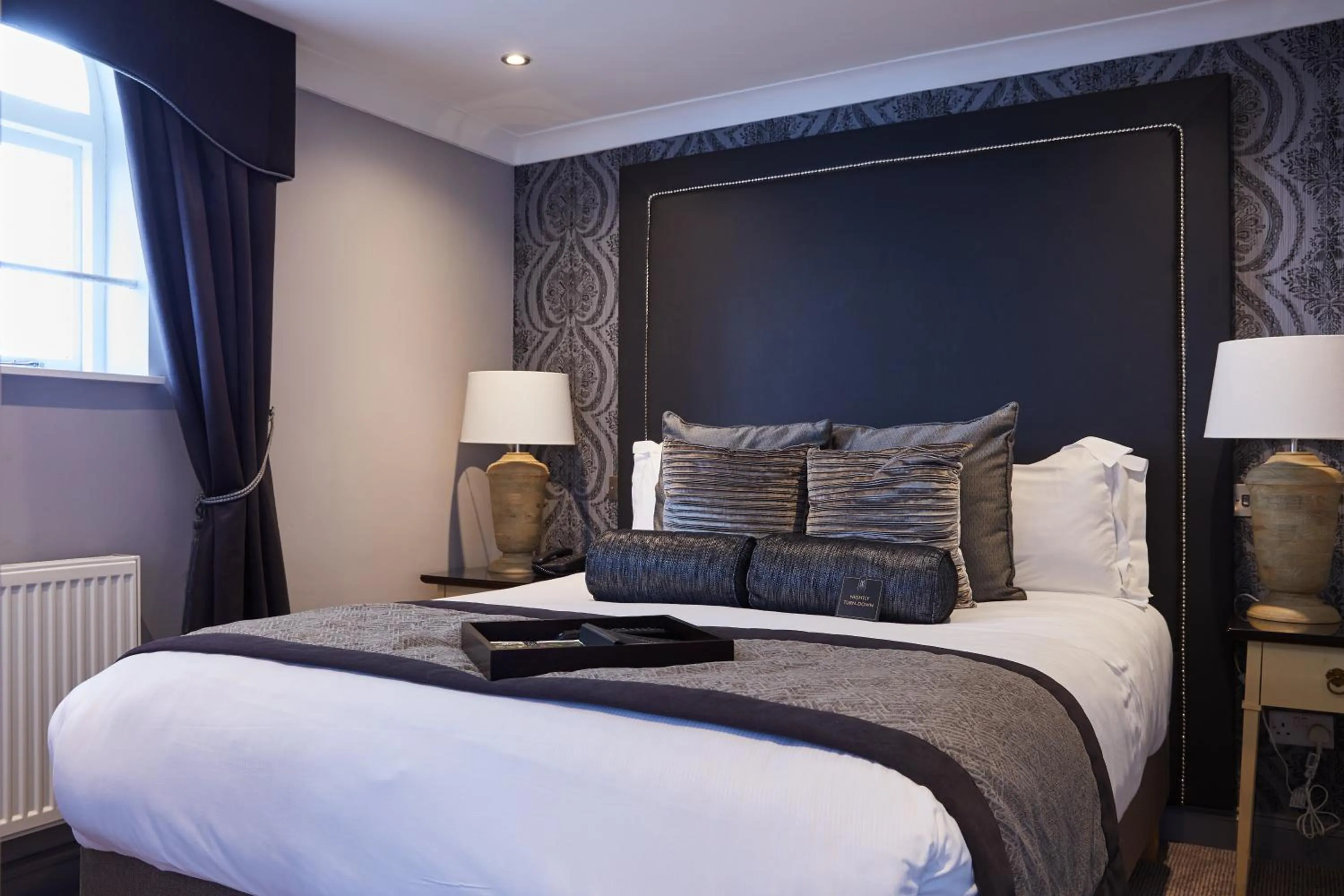 Bedroom, Bed in WorldHotels Distinctive Woughton House Hotel