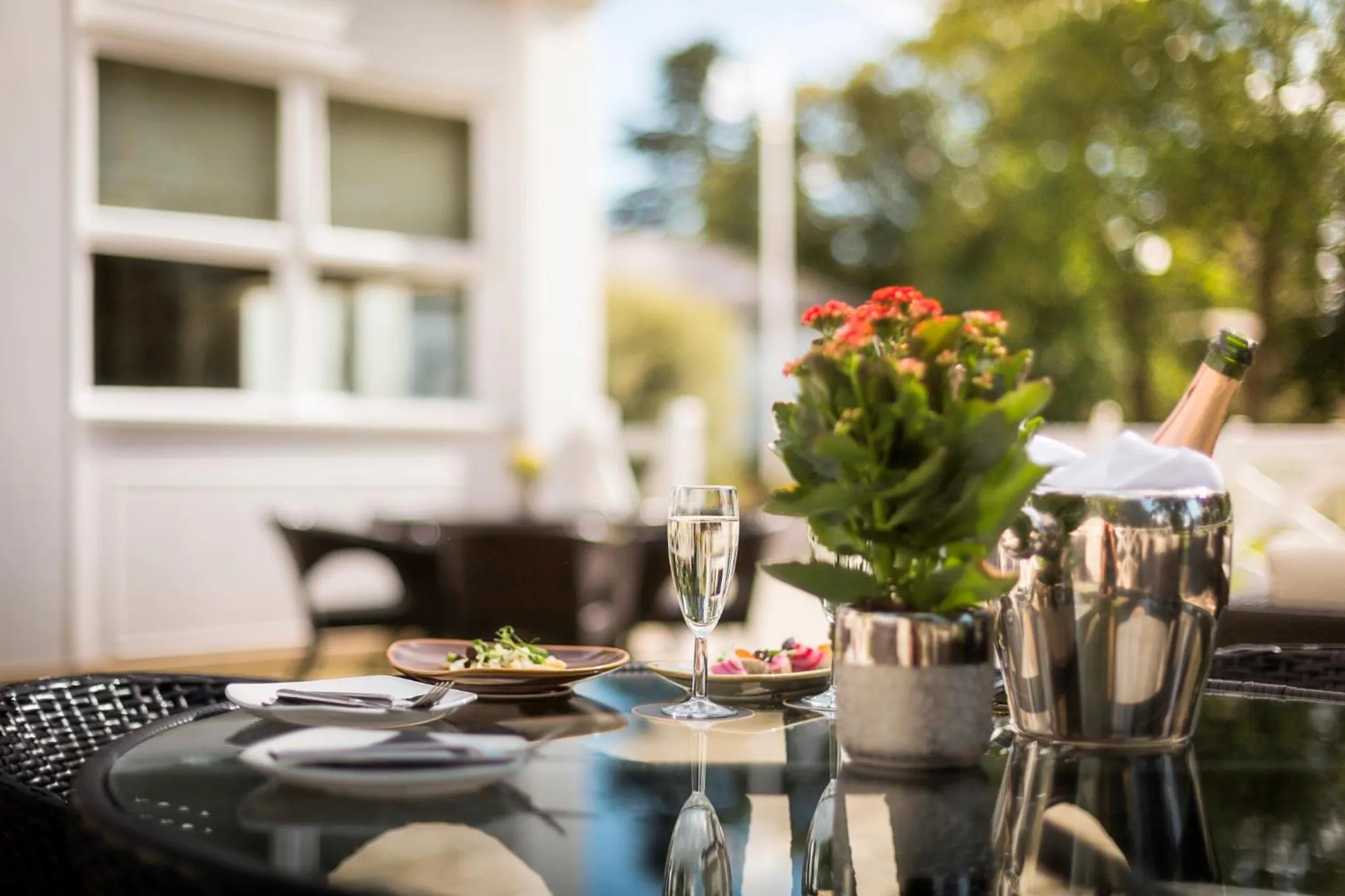 Garden in WorldHotels Distinctive Woughton House Hotel