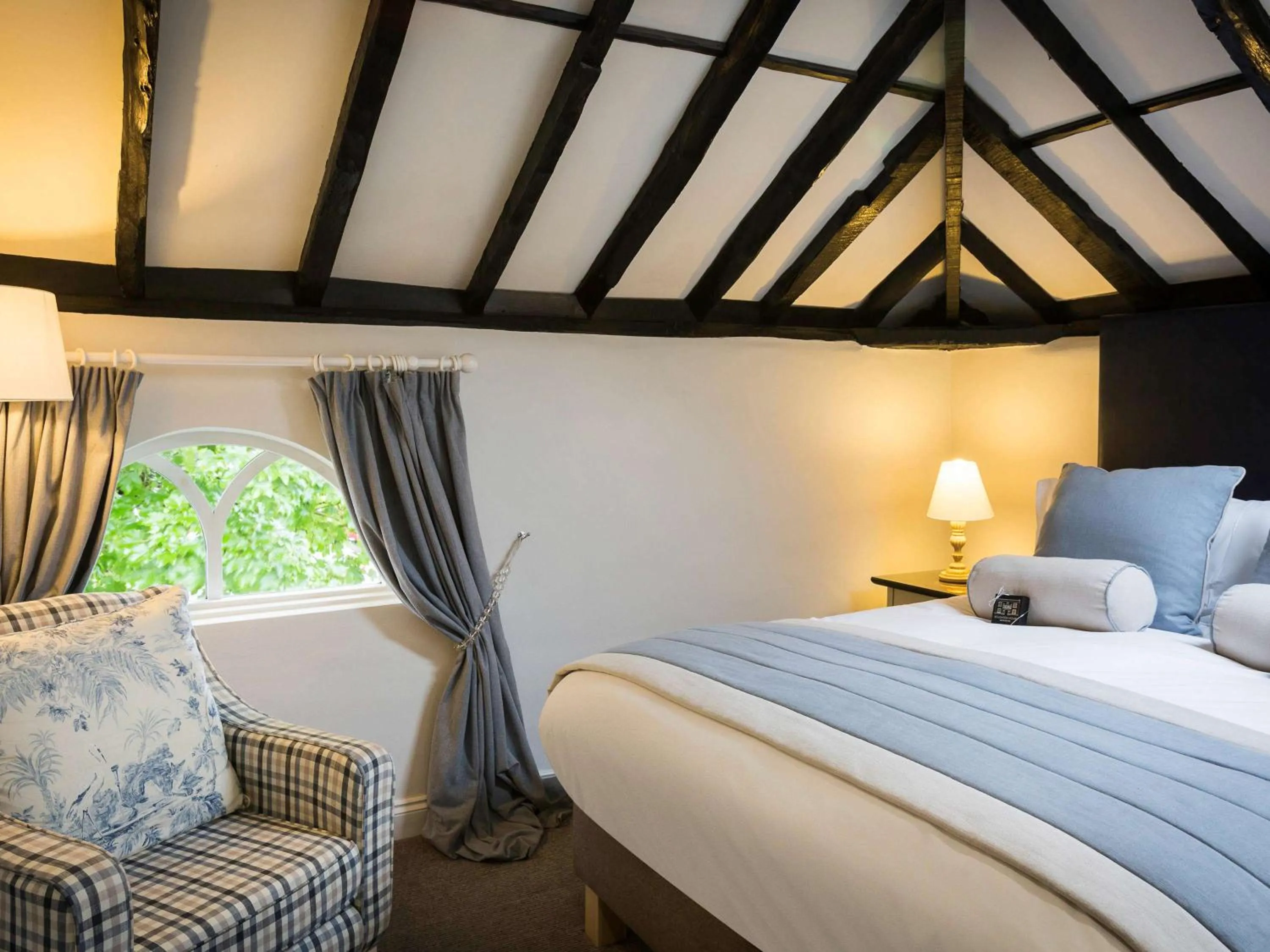 Photo of the whole room, Bed in WorldHotels Distinctive Woughton House Hotel