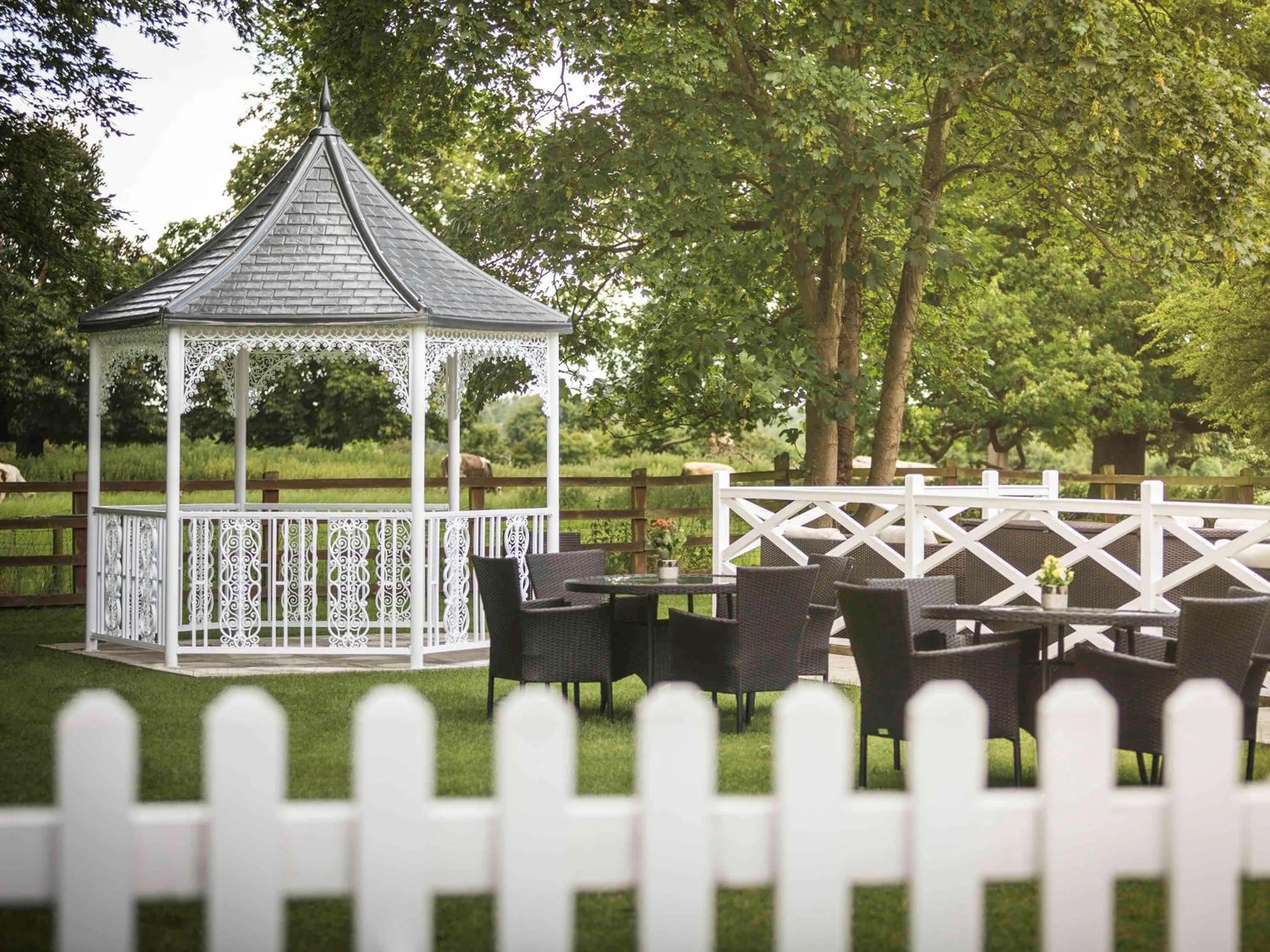 Property building in WorldHotels Distinctive Woughton House Hotel