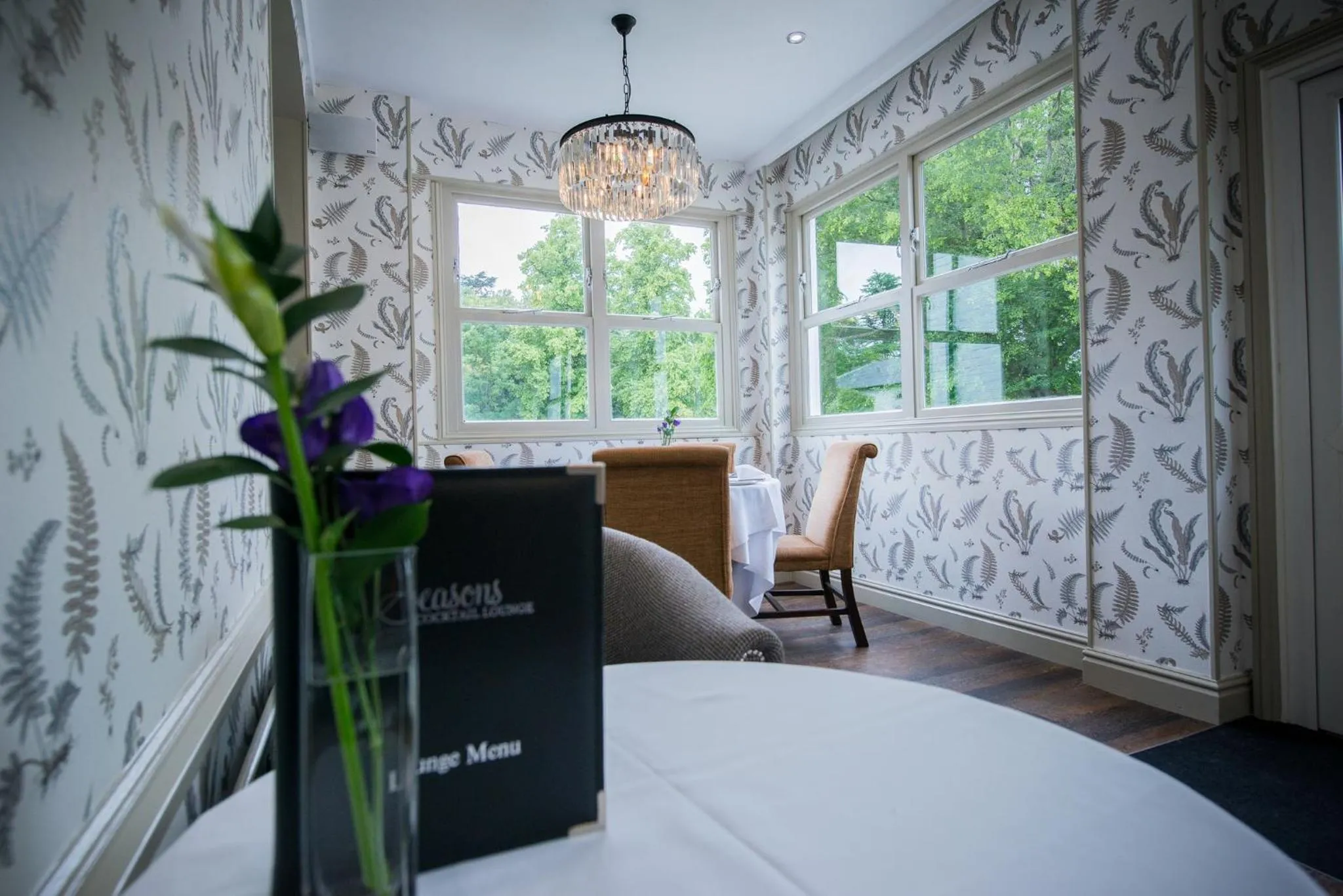 Restaurant/places to eat, Bed in WorldHotels Distinctive Woughton House Hotel