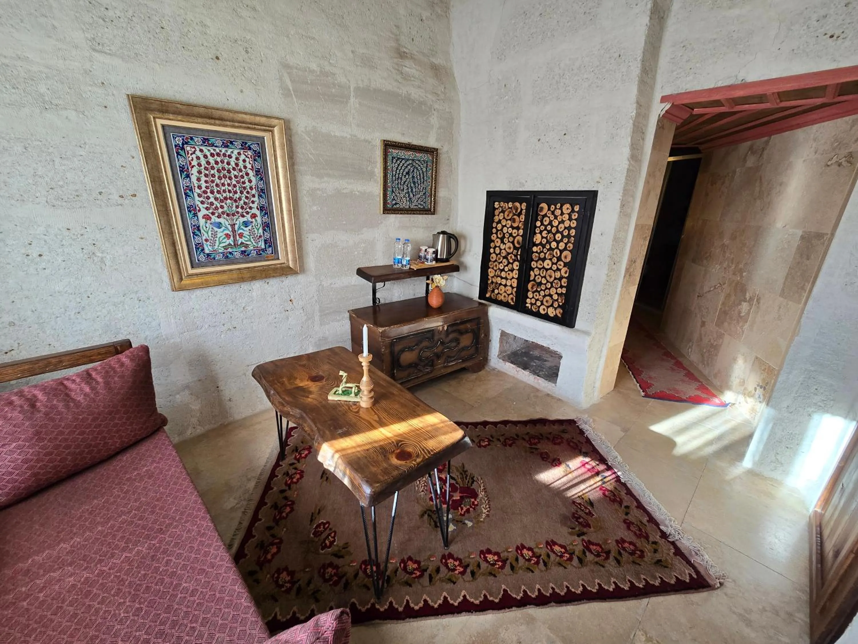 Seating area in Almula Cave