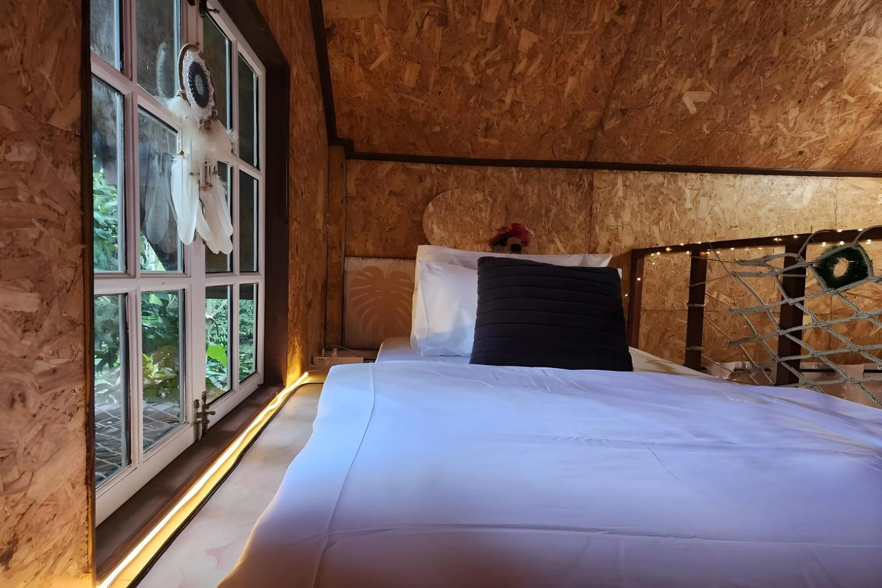 Bedroom, Bed in Rat Min House