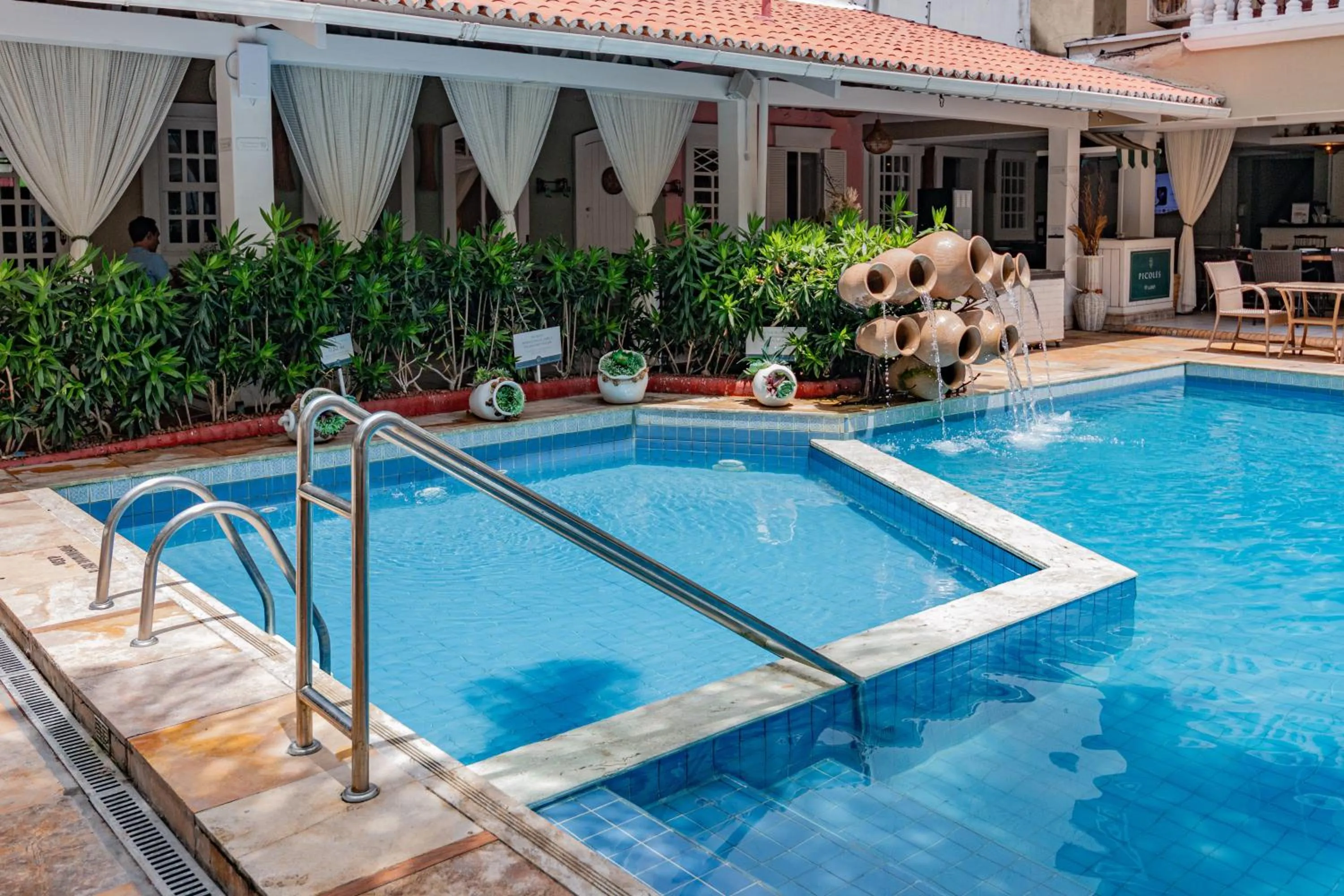 Pool view in Hotel Villa Mayor Charme