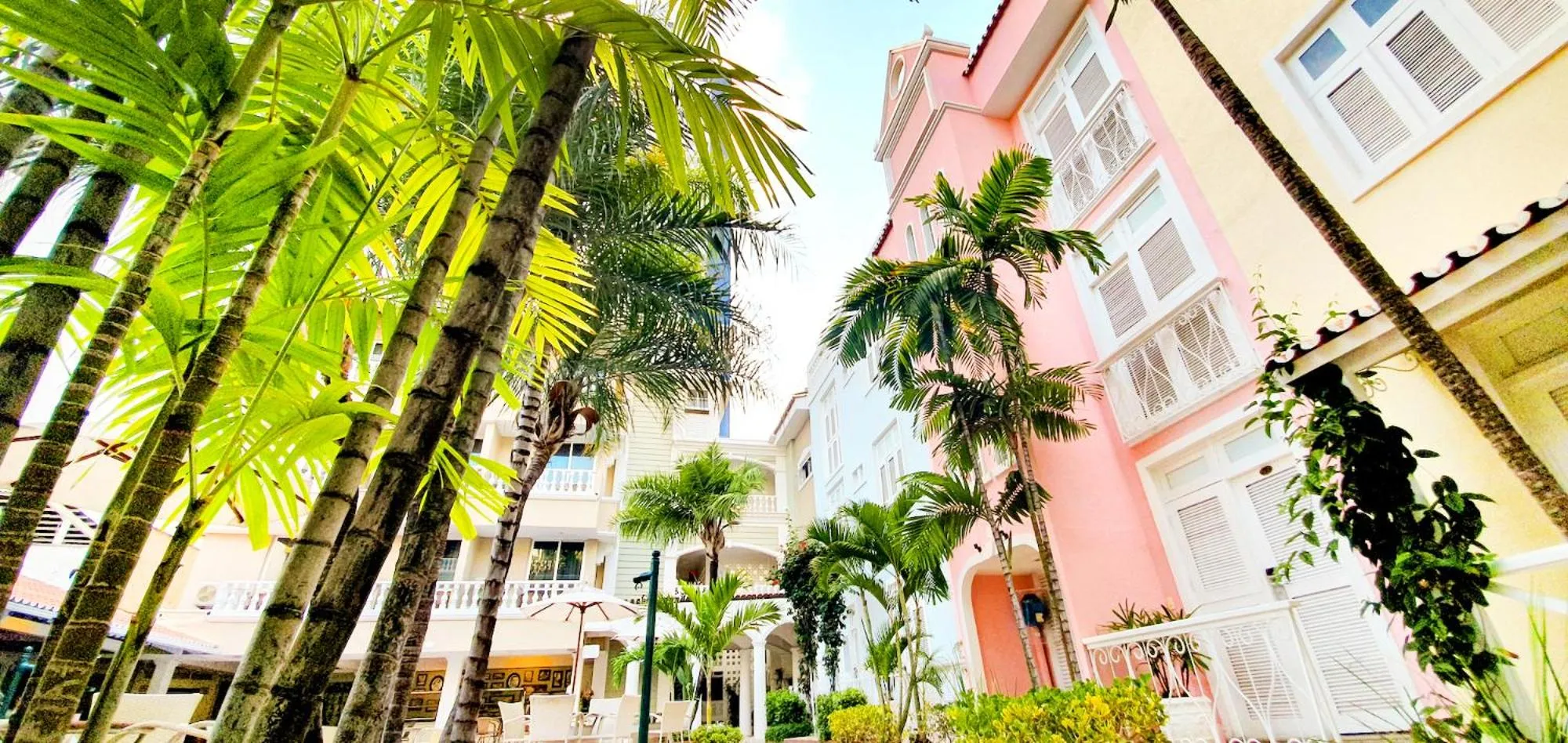 Property building in Hotel Villa Mayor Charme