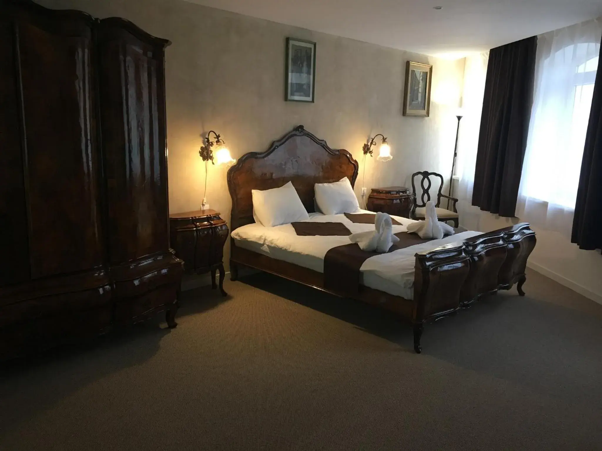 King Room in Csiki Hotel King Room in Csiki Hotel