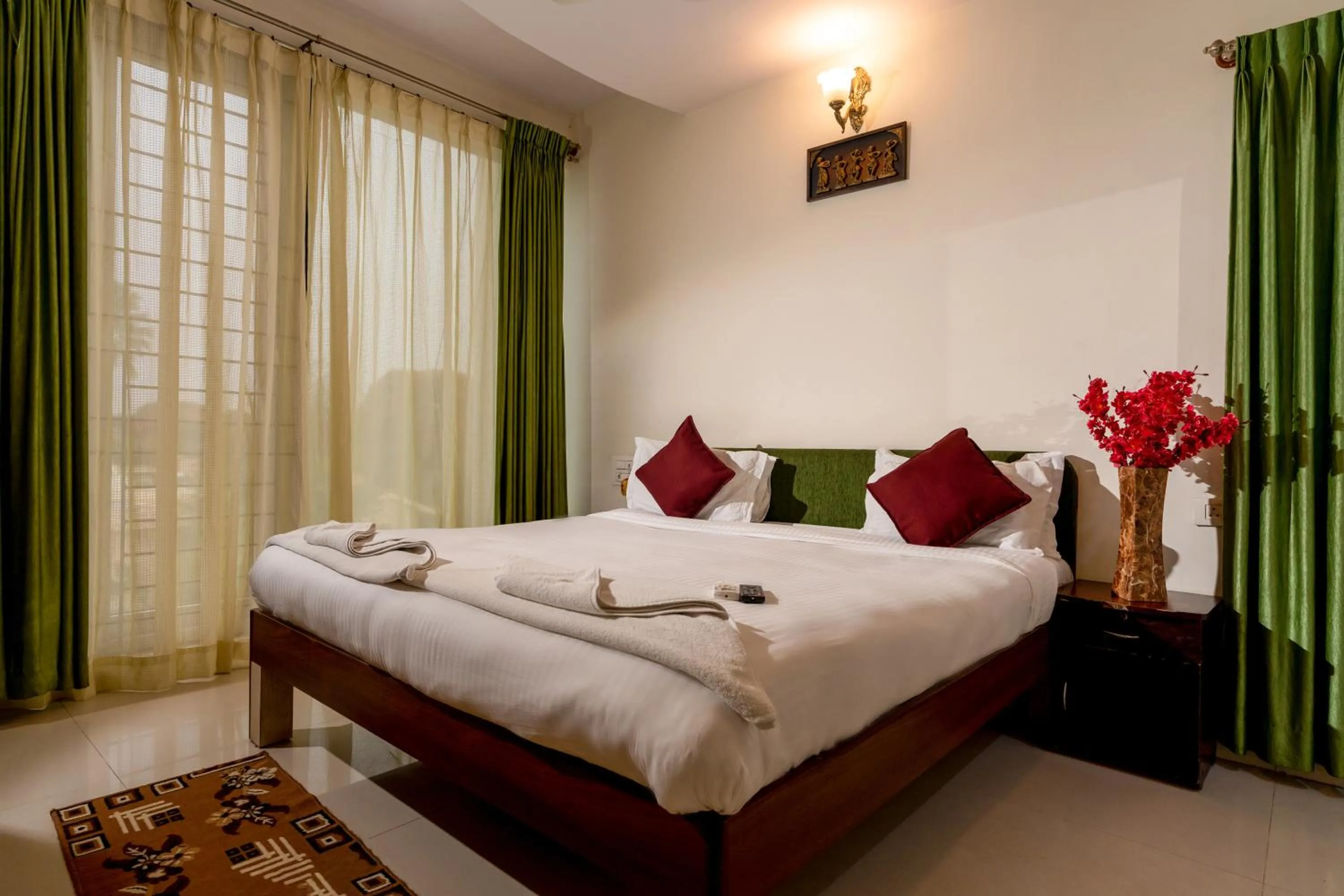 Bed in Seasons Suites Koramangala