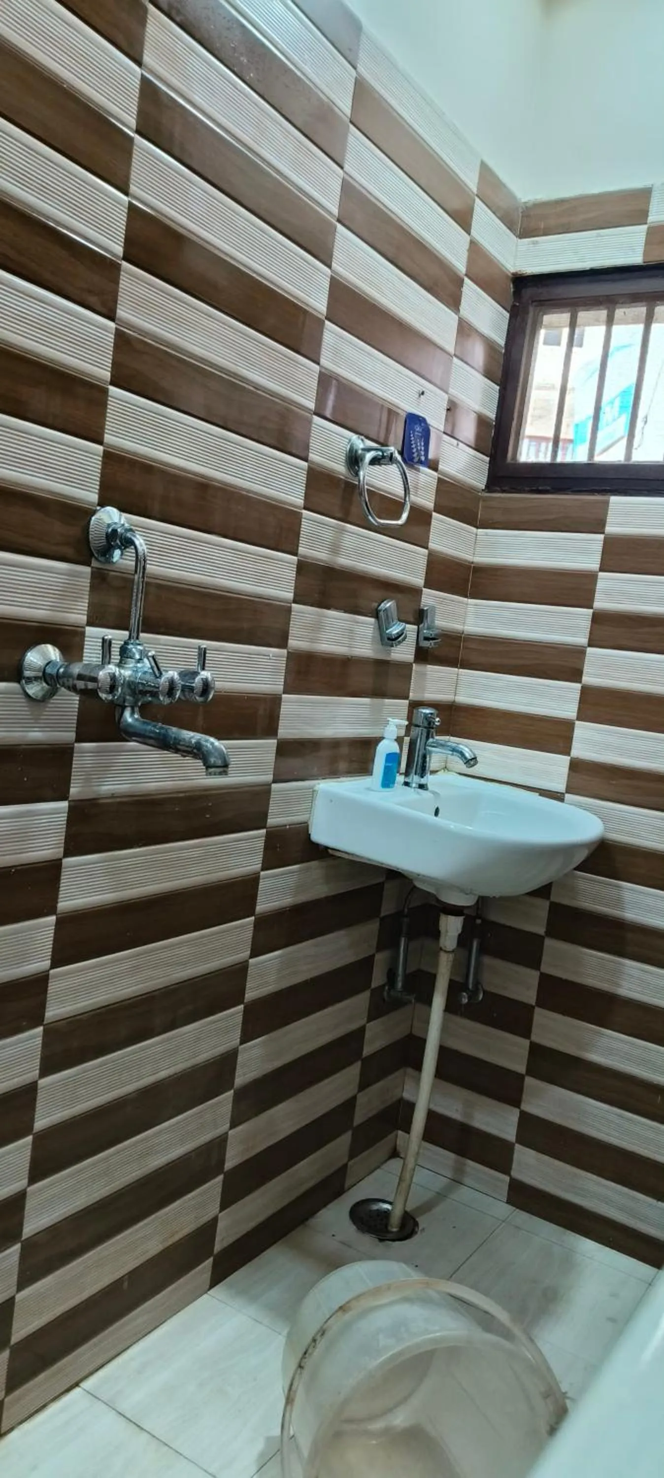 Shower in Hotel HM International