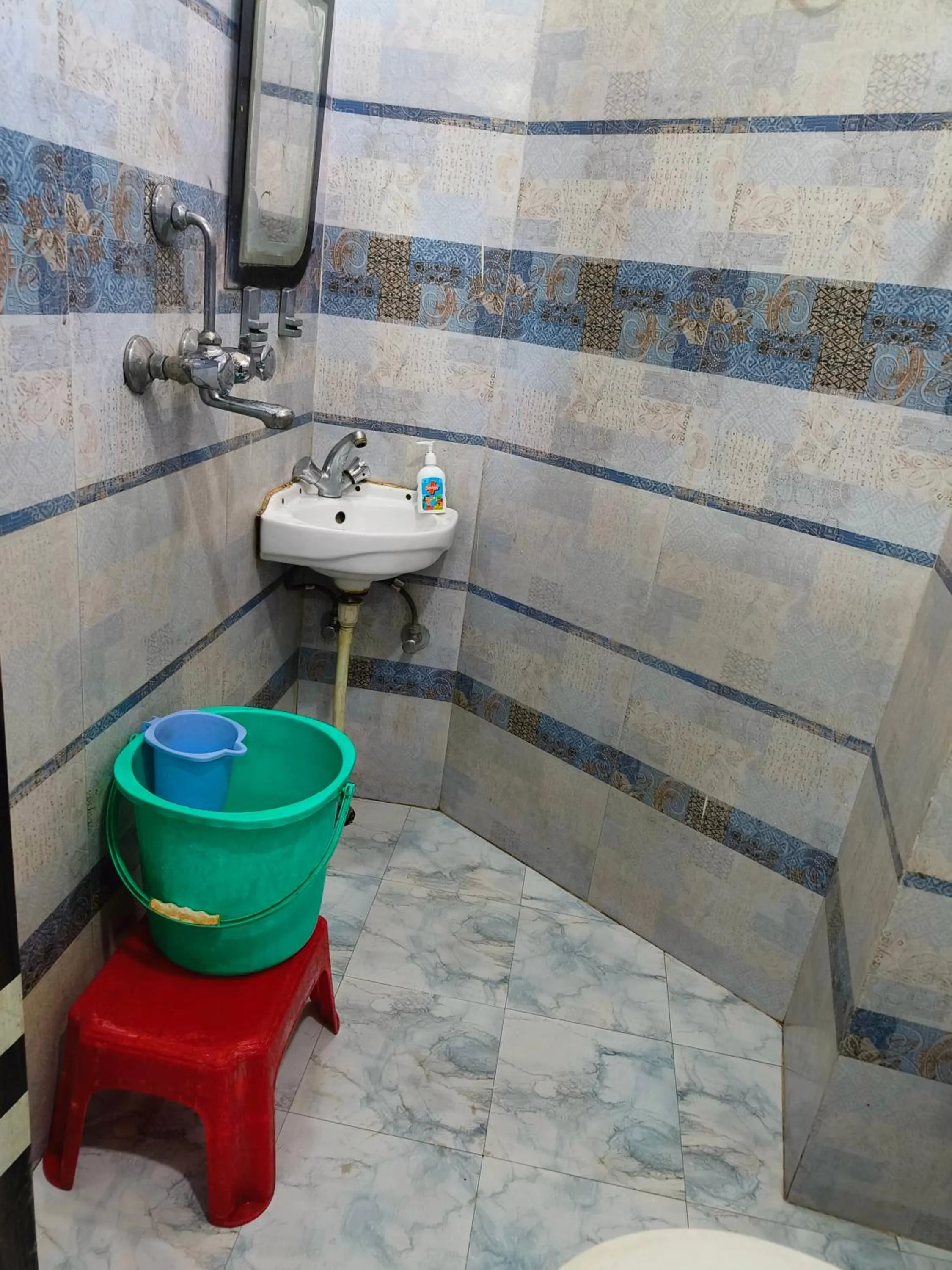 Shower in Hotel HM International