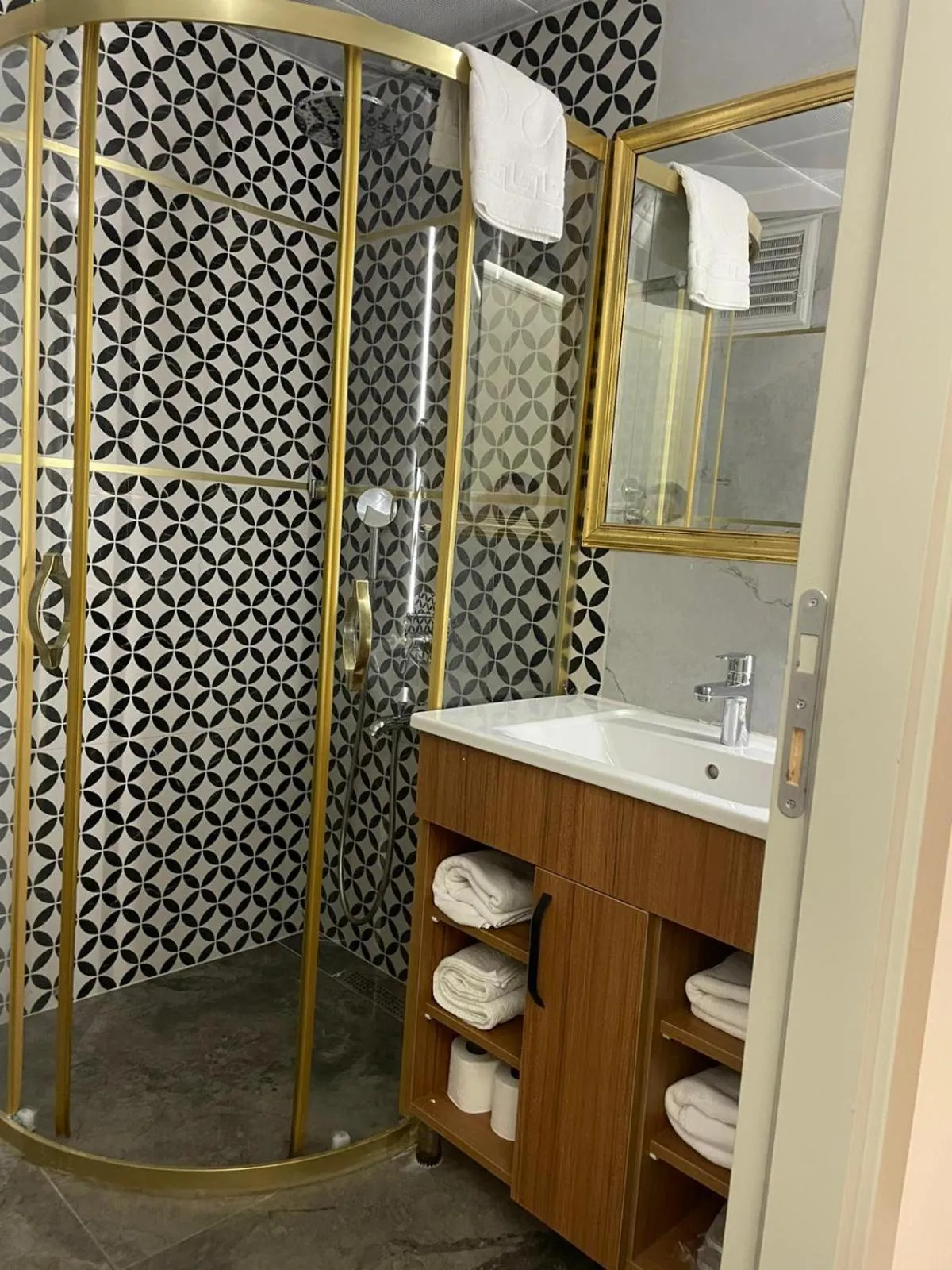 Bathroom in Golden Lux Hotel Antalya