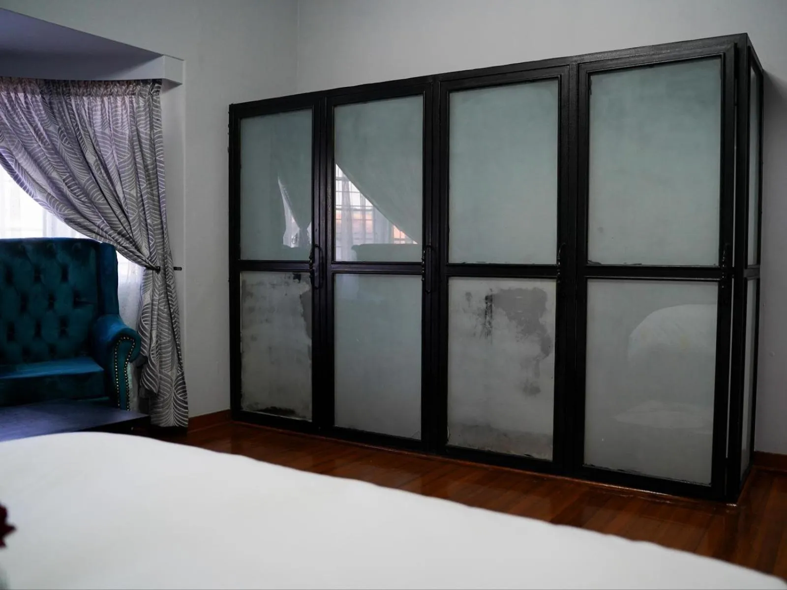 Decorative detail, Bed in Aqua Guest House