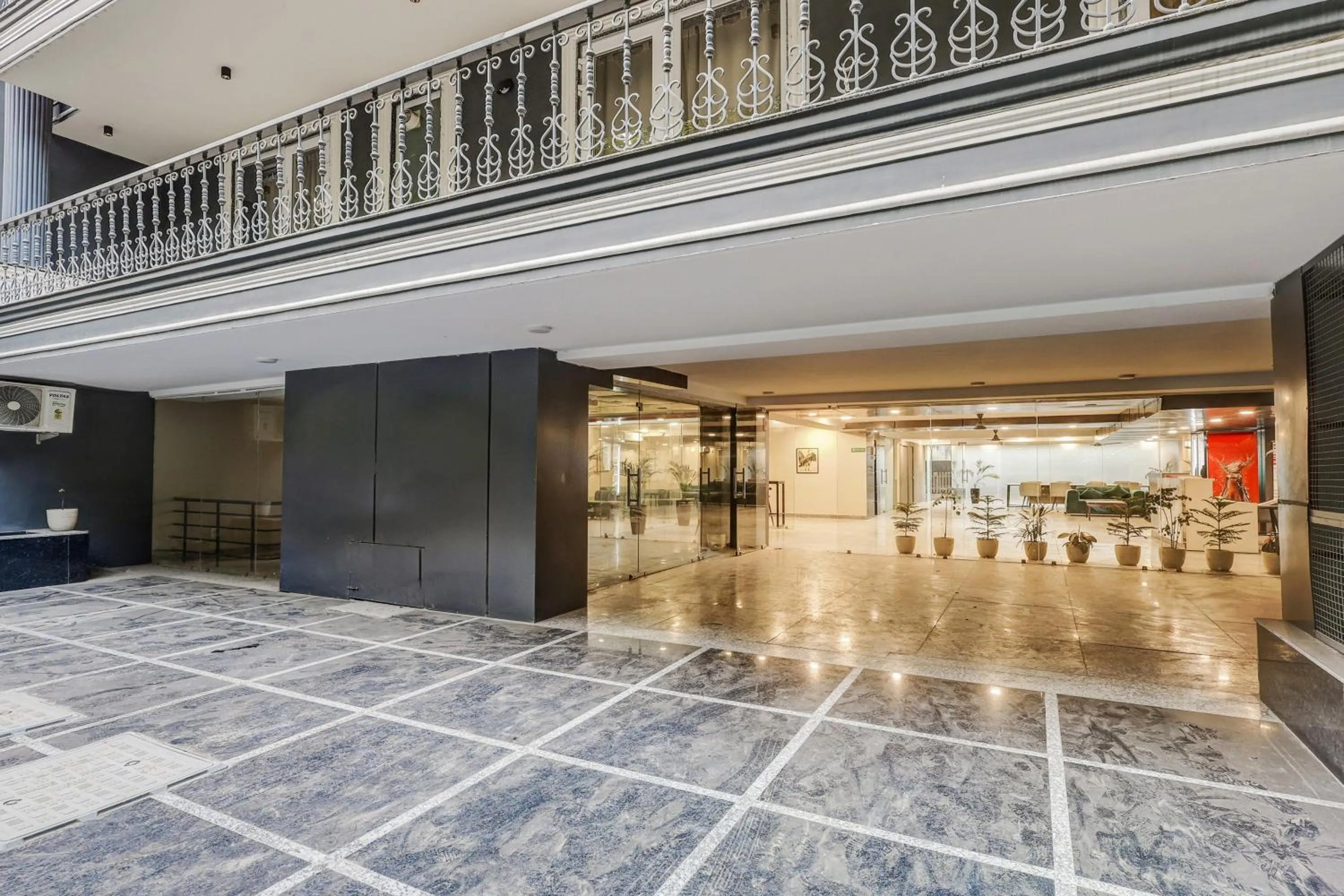 Facade/entrance in Super Townhouse Oak Udyog Vihar