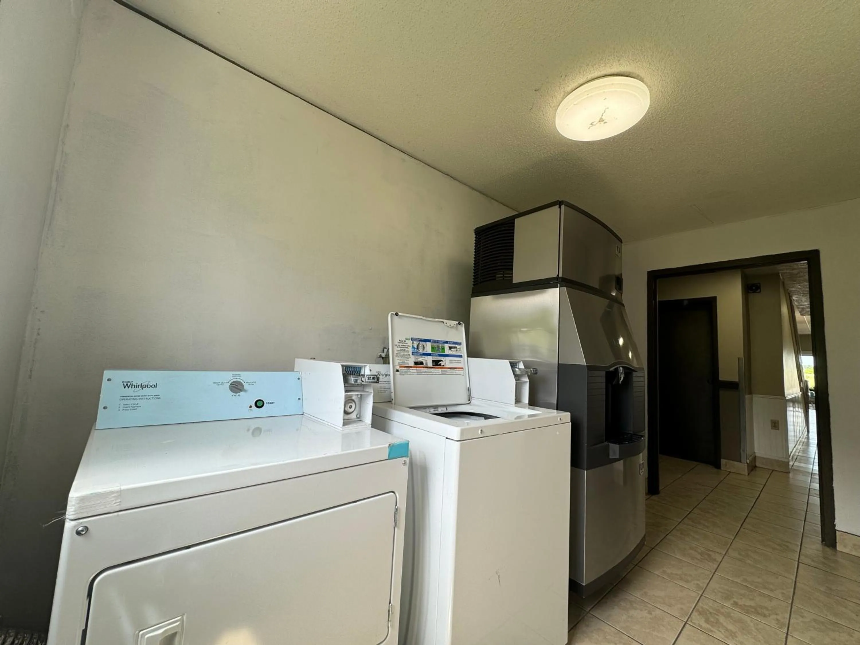 washing machine in South Ridge Inn