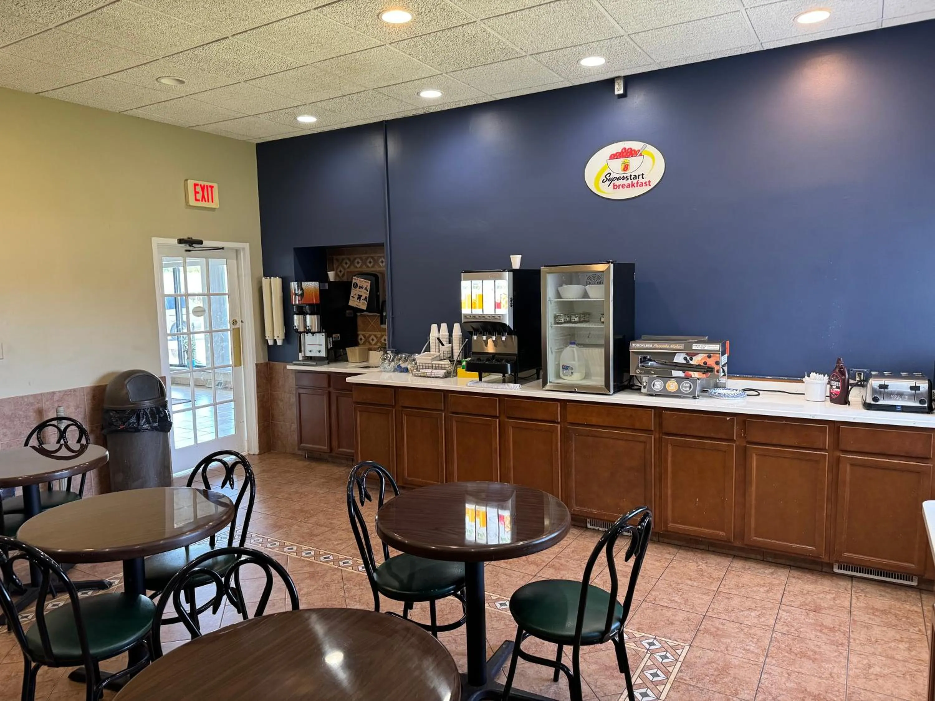 Breakfast in South Ridge Inn