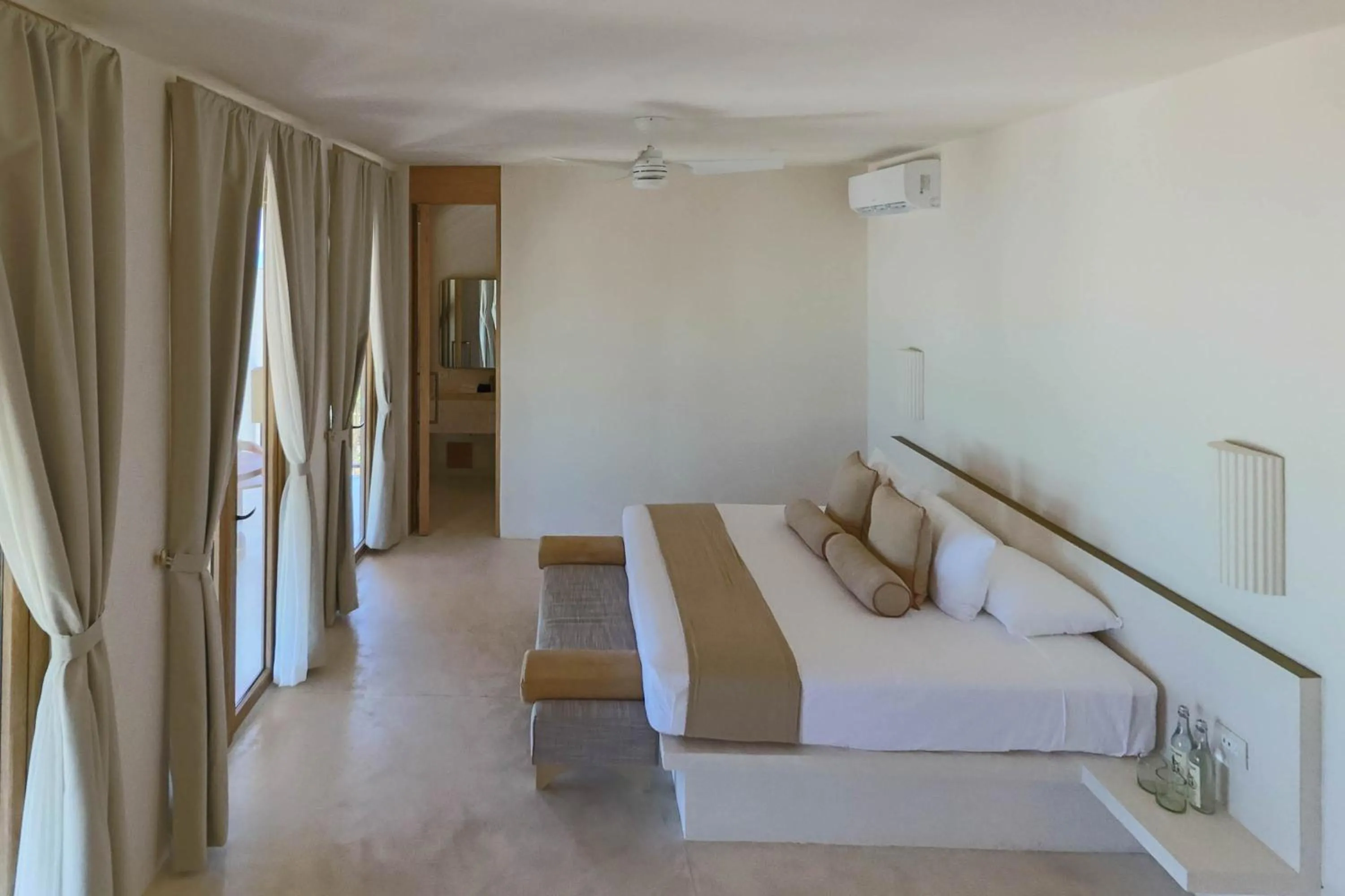 Bed in Suites Panamera