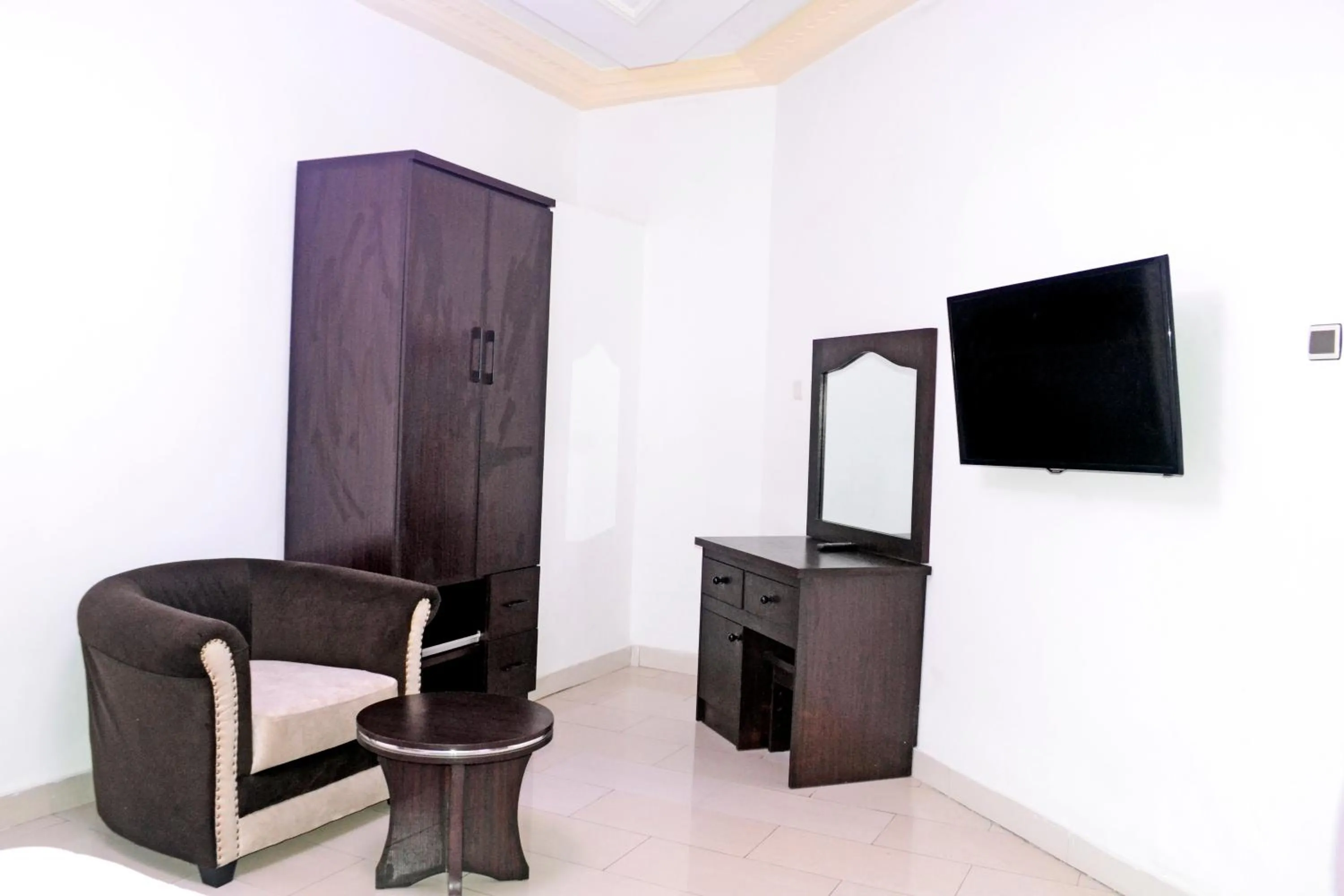 TV and multimedia in Beach Sand Hotel & Resort, Cotonou