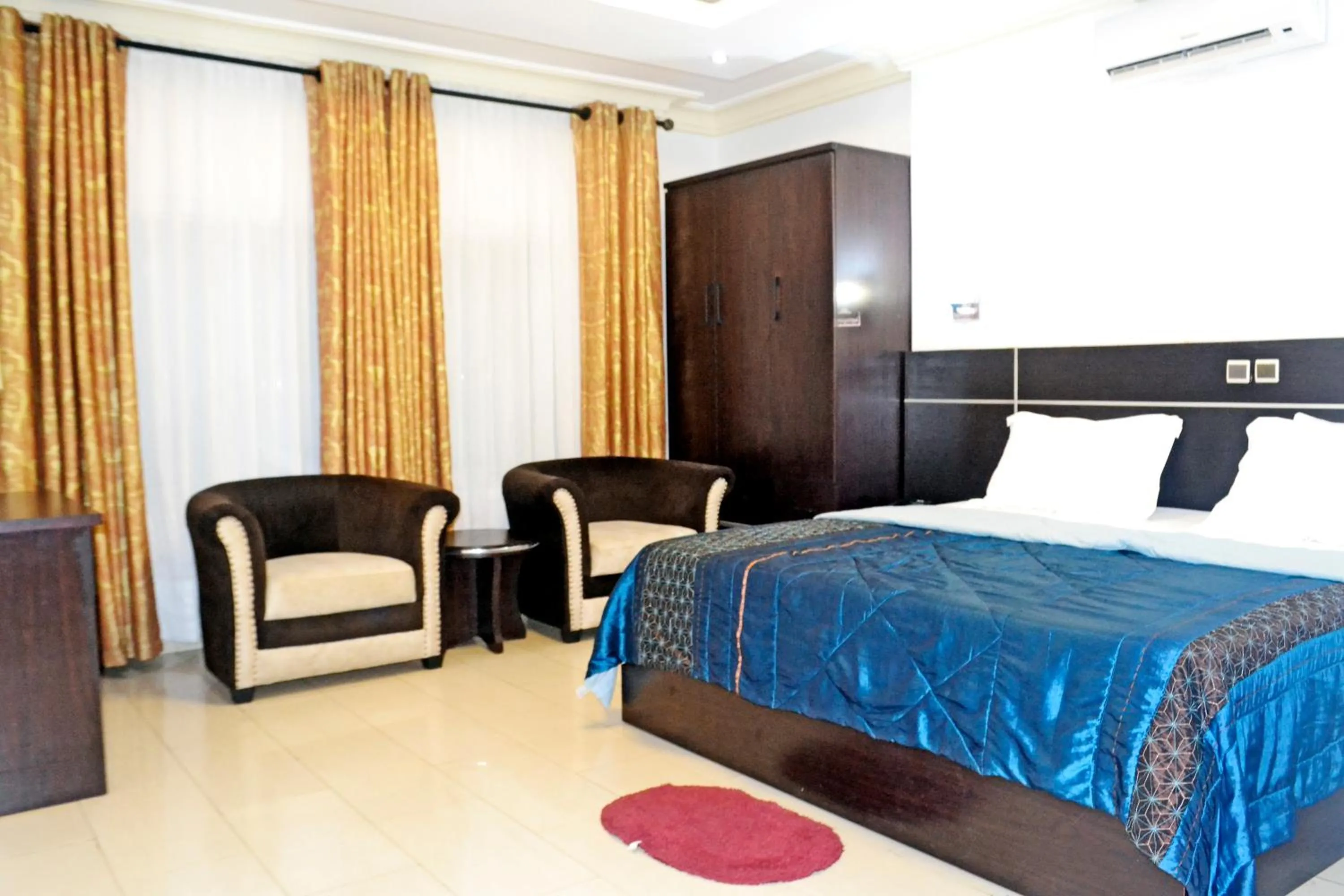 Bed in Beach Sand Hotel & Resort, Cotonou