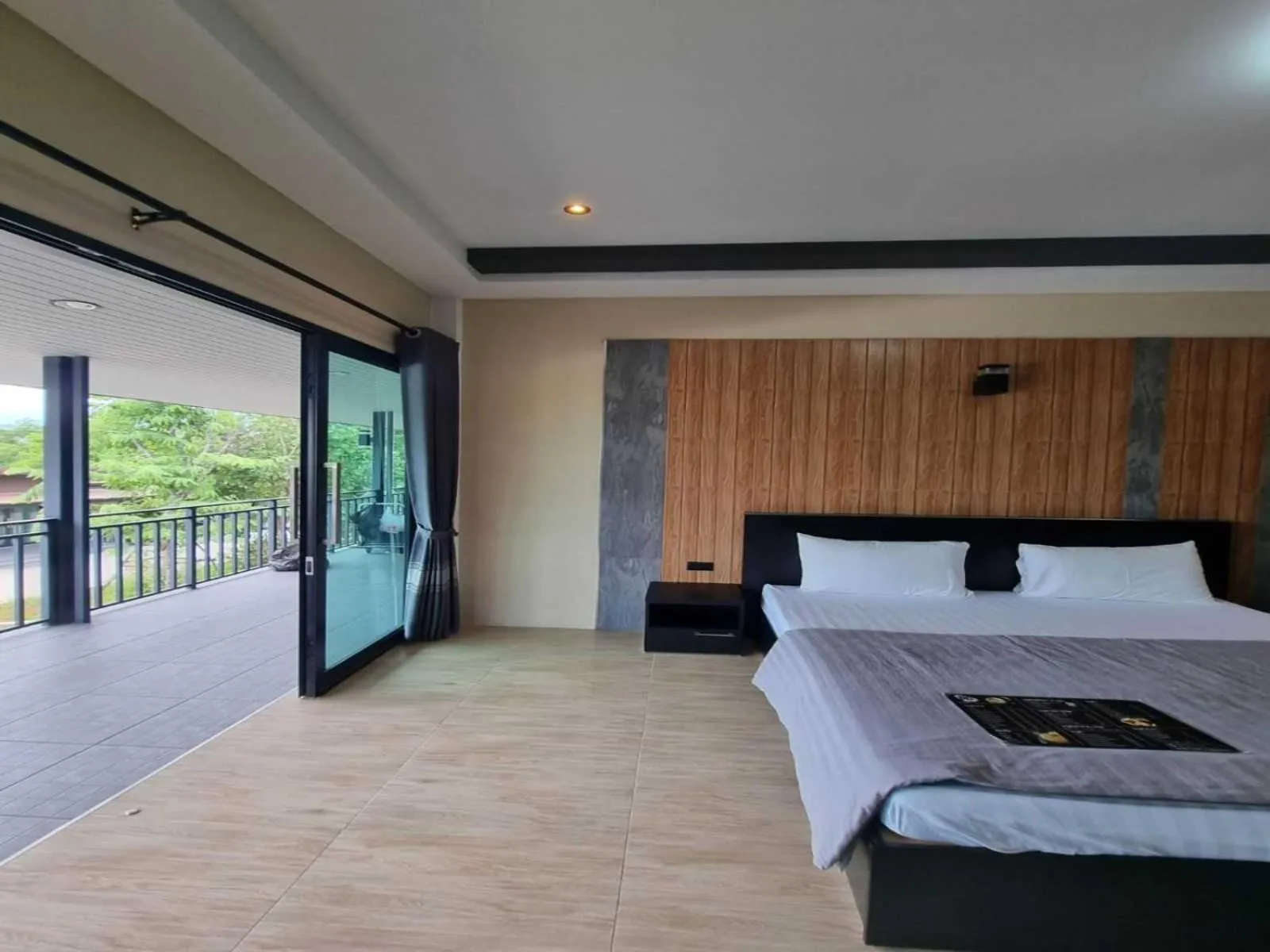 Bedroom in Ratchapruek DC Resort Angthong