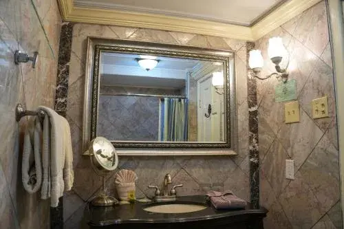 Duplex Suite in The Olivier House Hotel Duplex Suite in The Olivier House Hotel