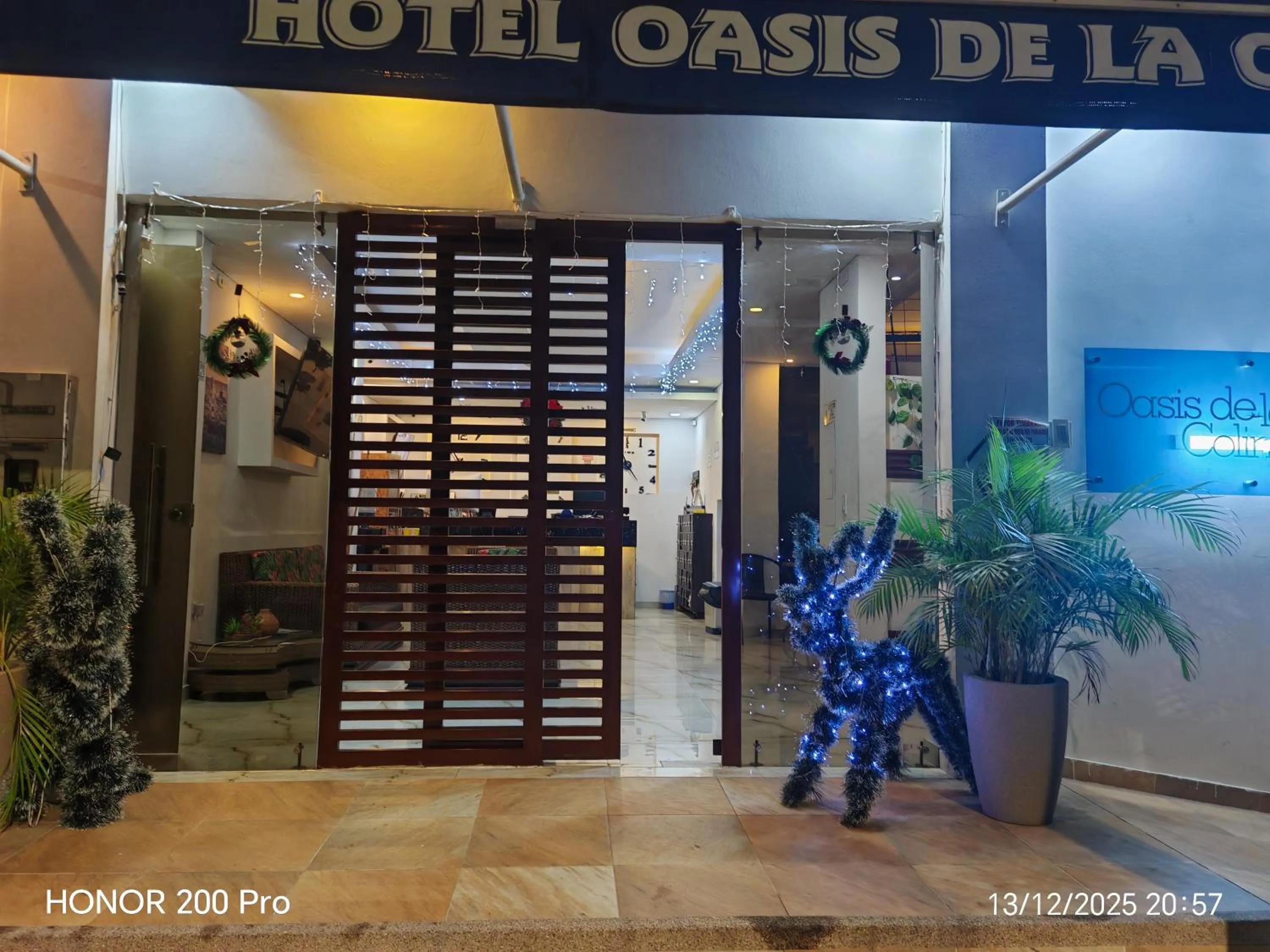 Night in Hotel deluxe oasis de la colina boutique