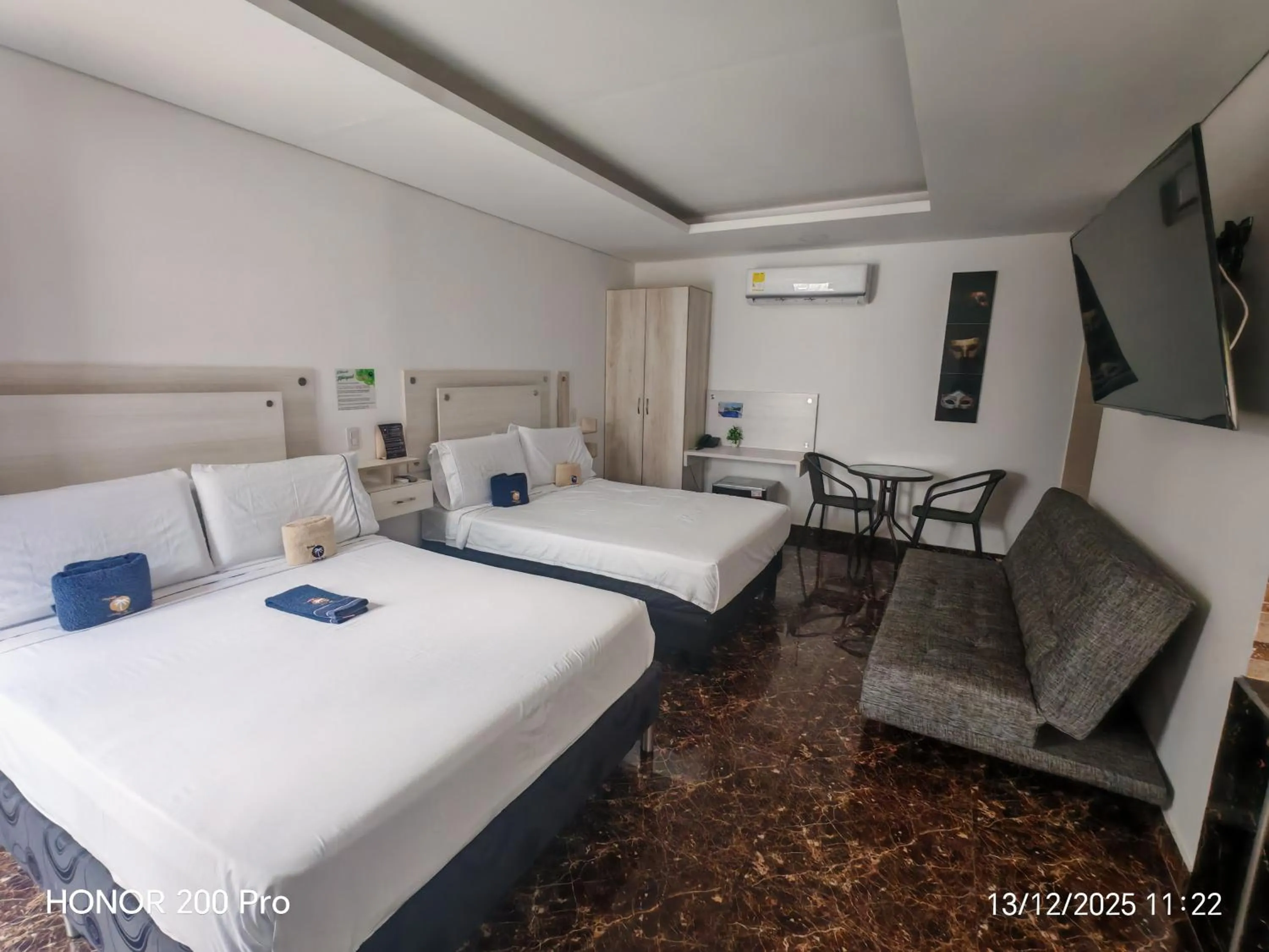 Communal lounge/ TV room, Bed in Hotel deluxe oasis de la colina boutique