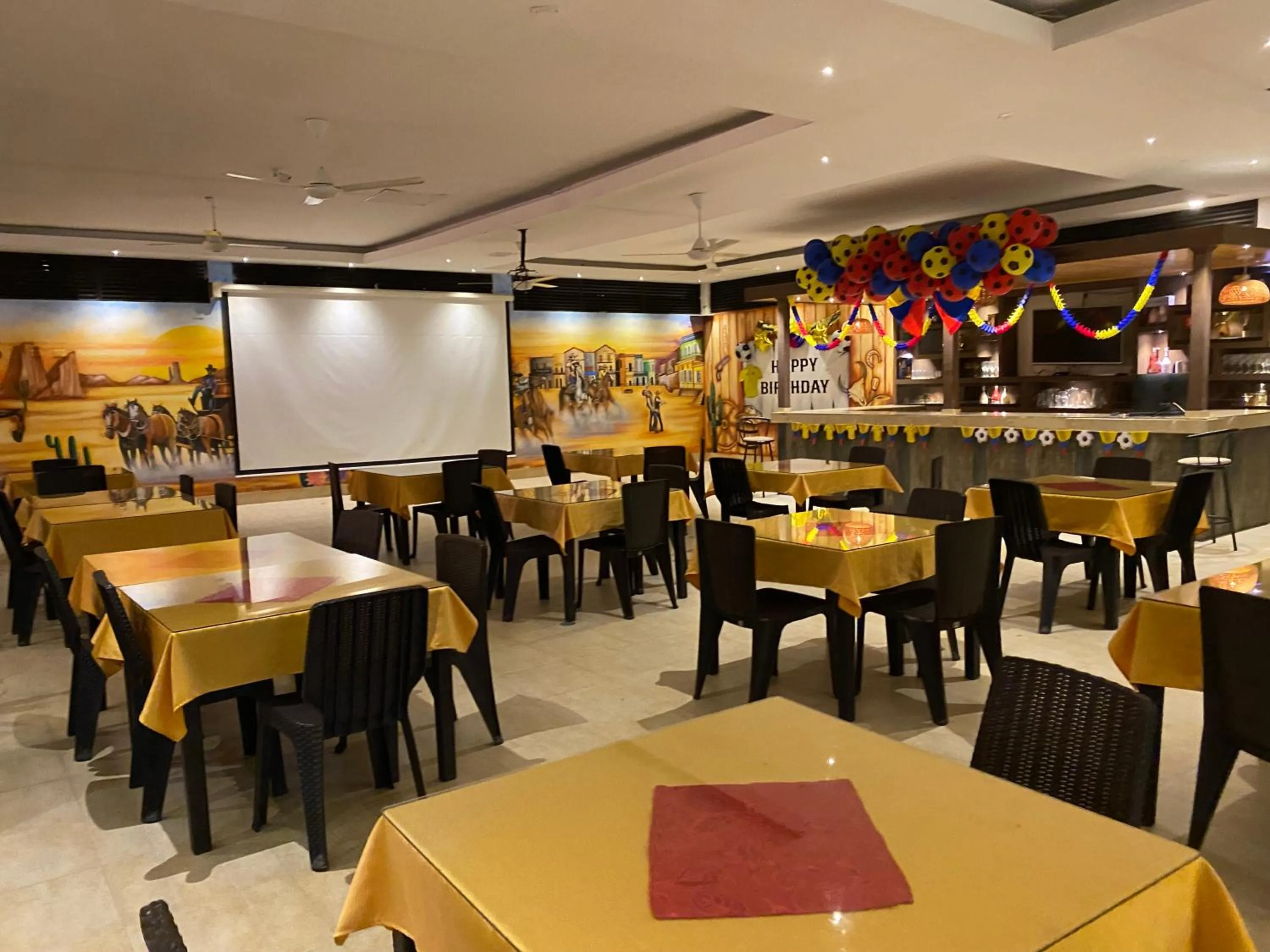 Restaurant/places to eat in Hotel deluxe oasis de la colina boutique