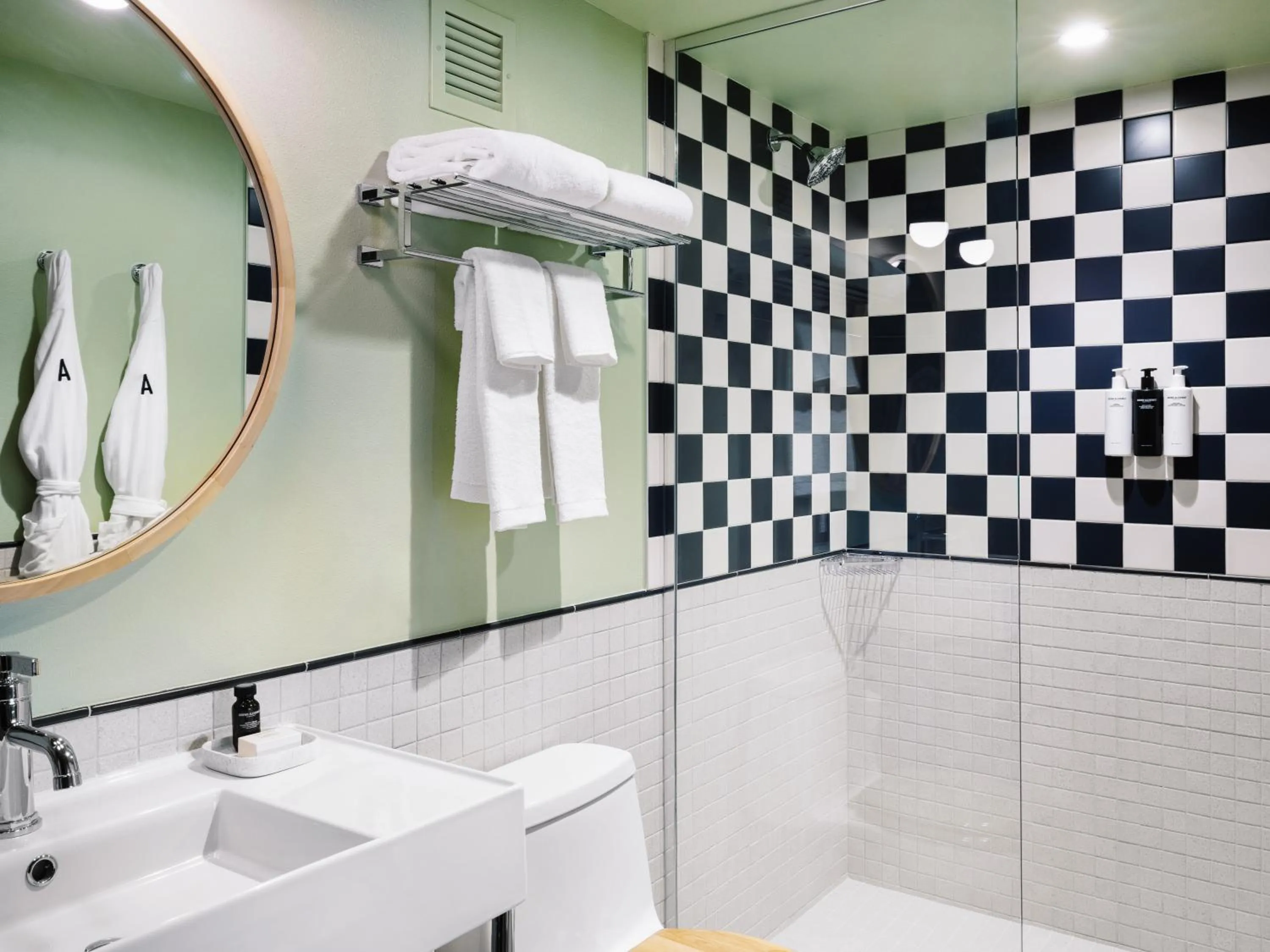 Shower in ARRIVE Albuquerque