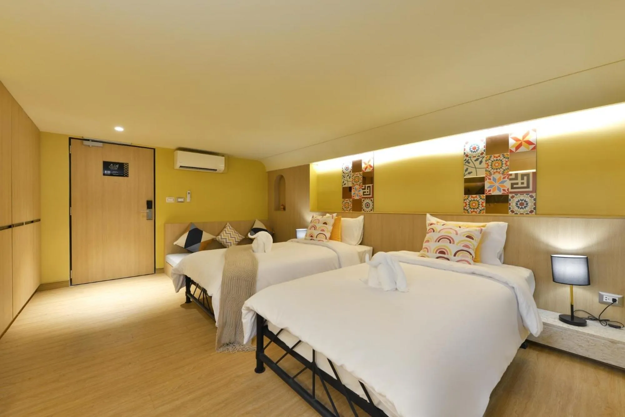 Bed in Kastel Bangkok Hotel