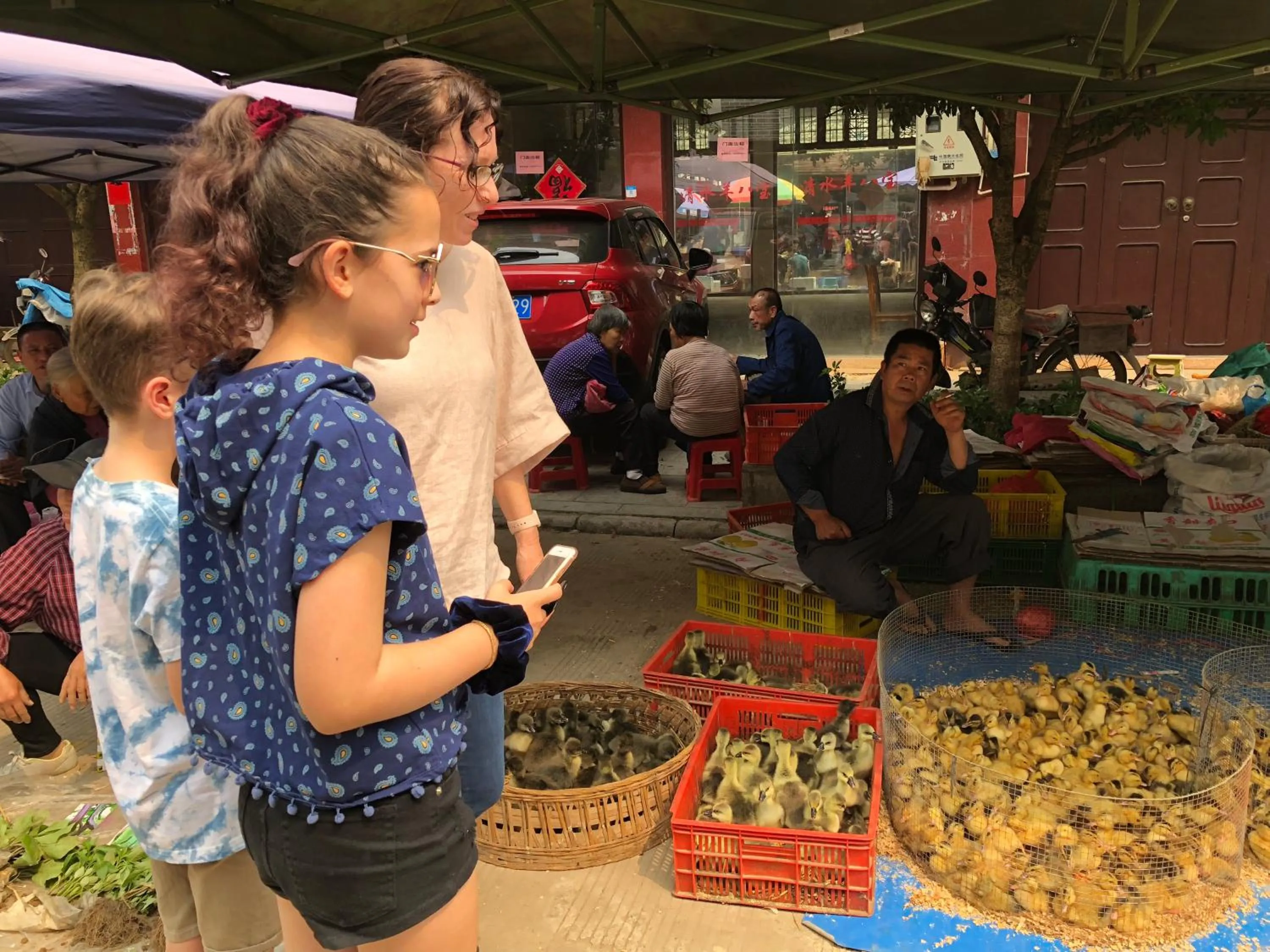 People in Yangshuo Mountain Nest Boutique Hotel