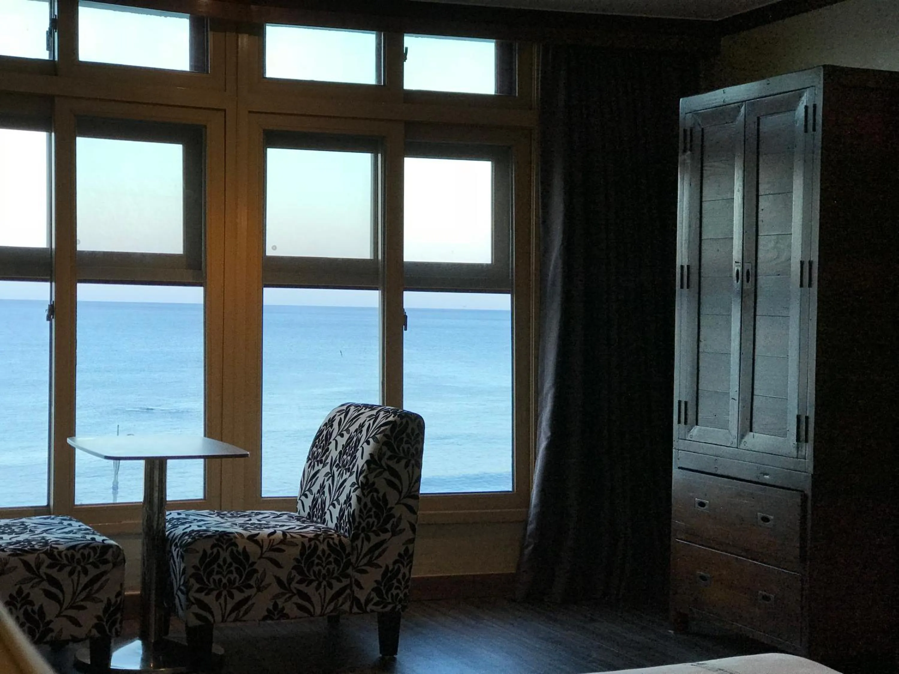 Decorative detail in Benikea Hotel Mountain & Ocean Daepohang