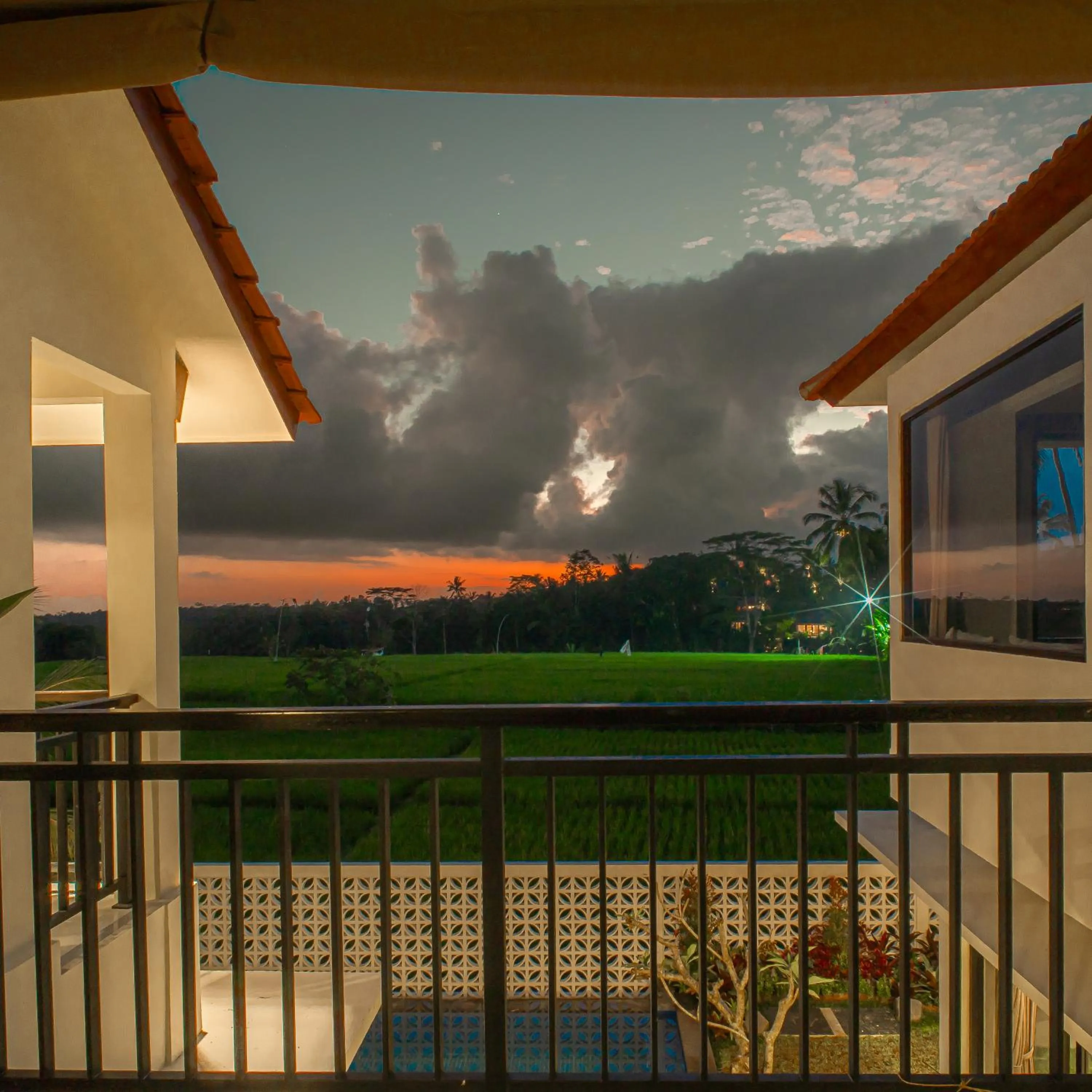 Sunset in Mahadewi Sunset Villa