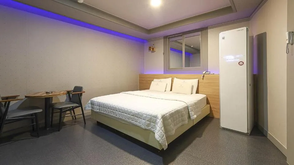 Economy Double Room - single occupancy in Amor Hotel Gimhae
