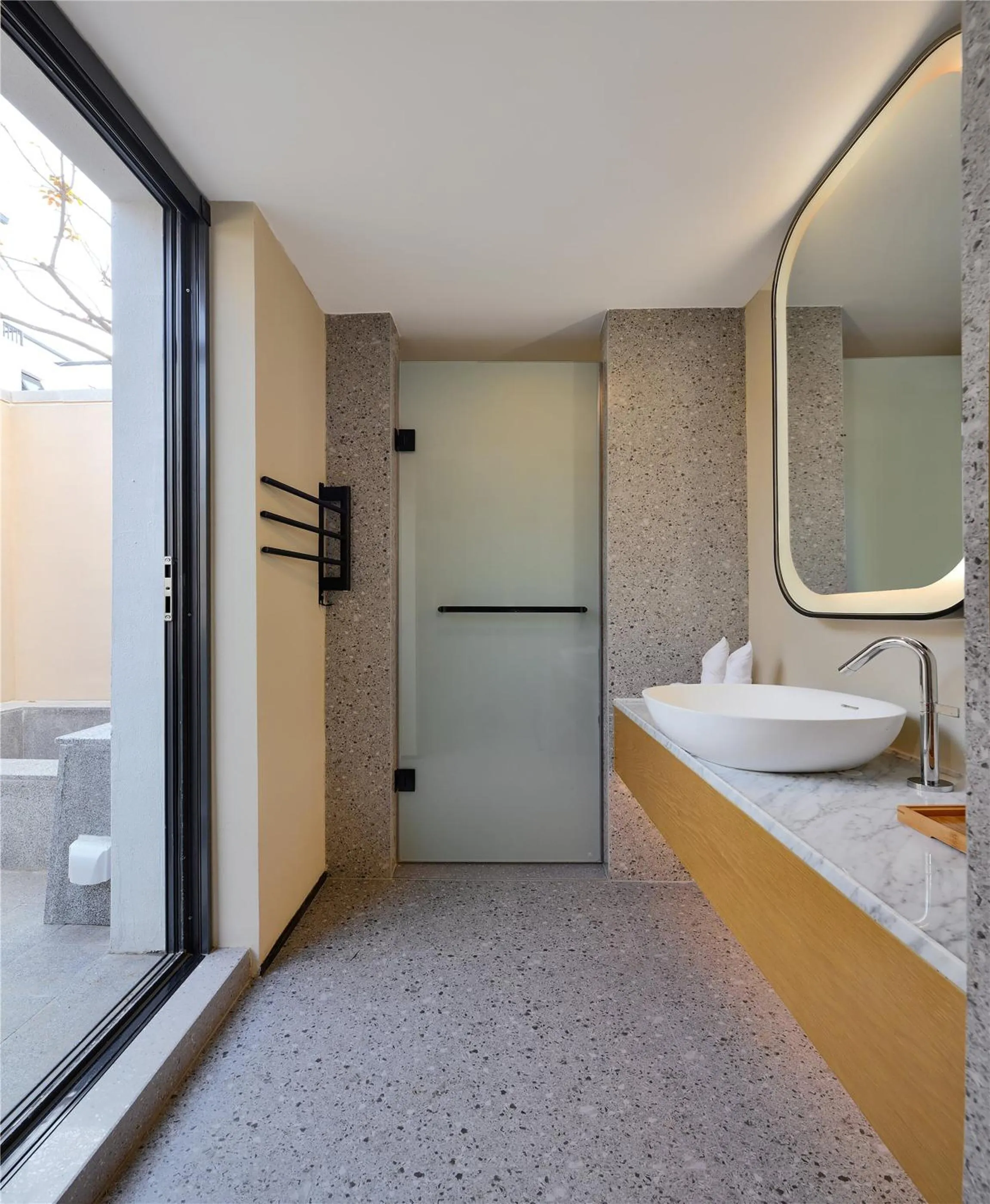 Shower in Blossom House Suzhou