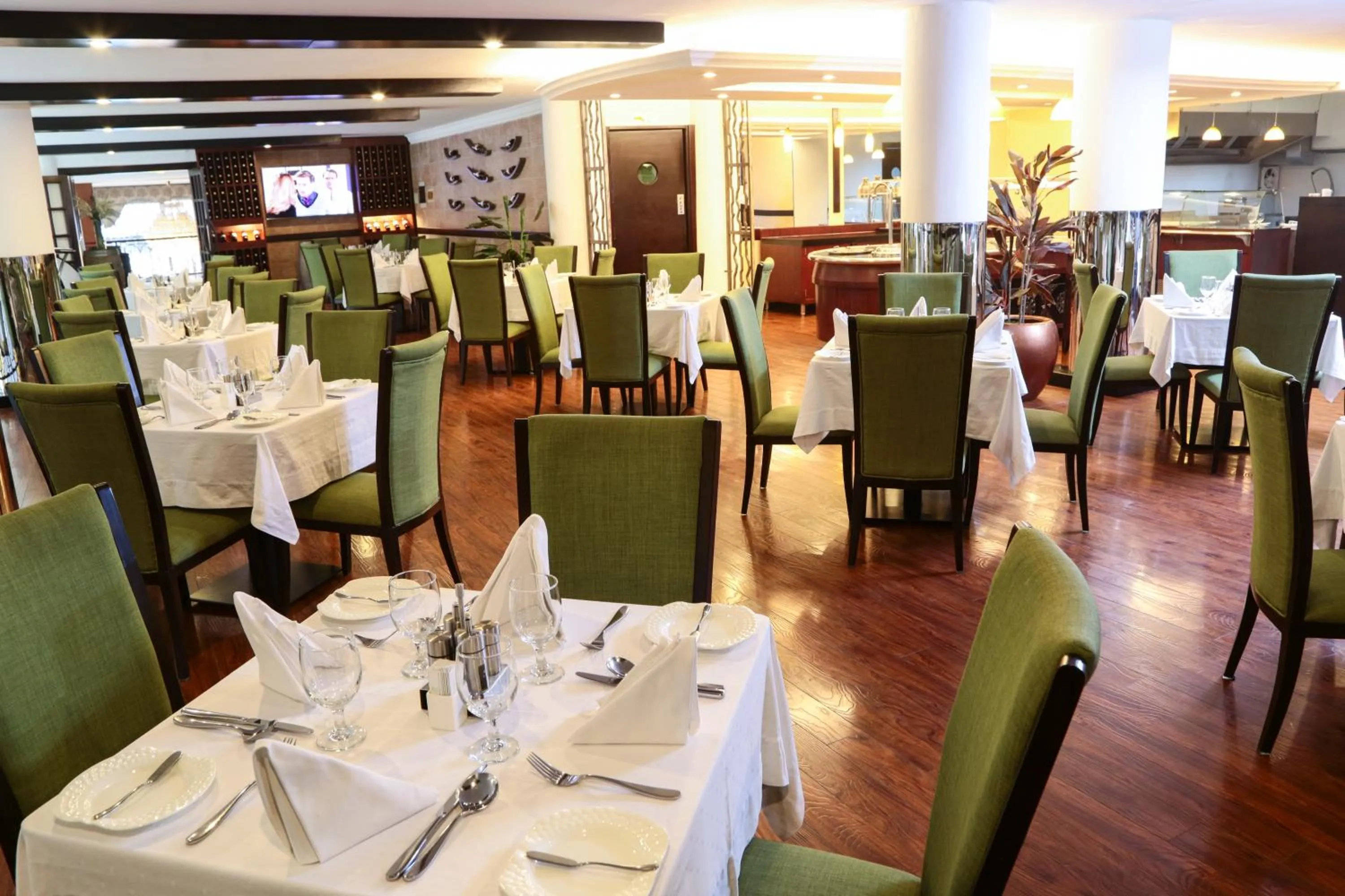 Restaurant/places to eat in Jupiter International Hotel - Cazanchis