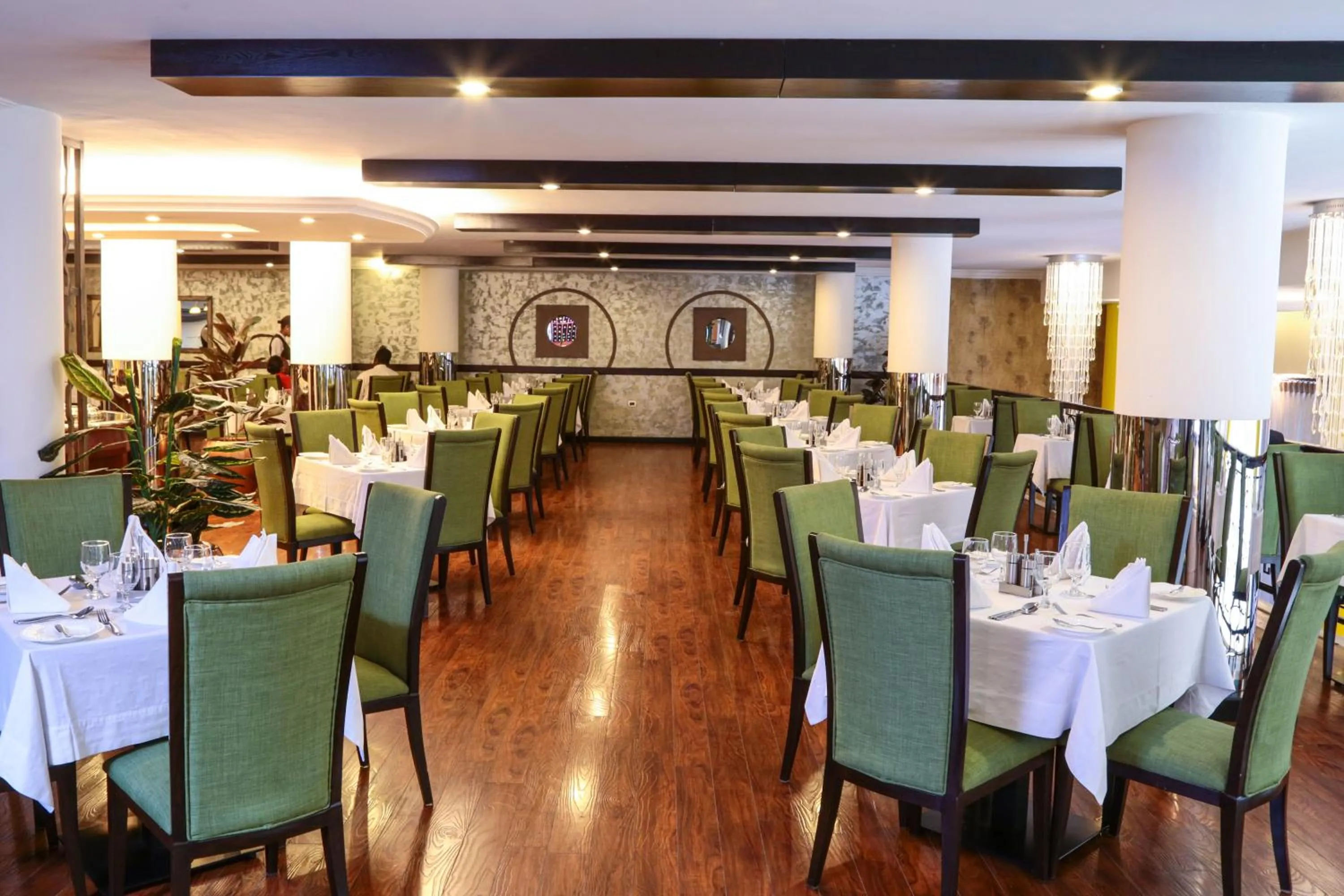 Restaurant/places to eat in Jupiter International Hotel - Cazanchis