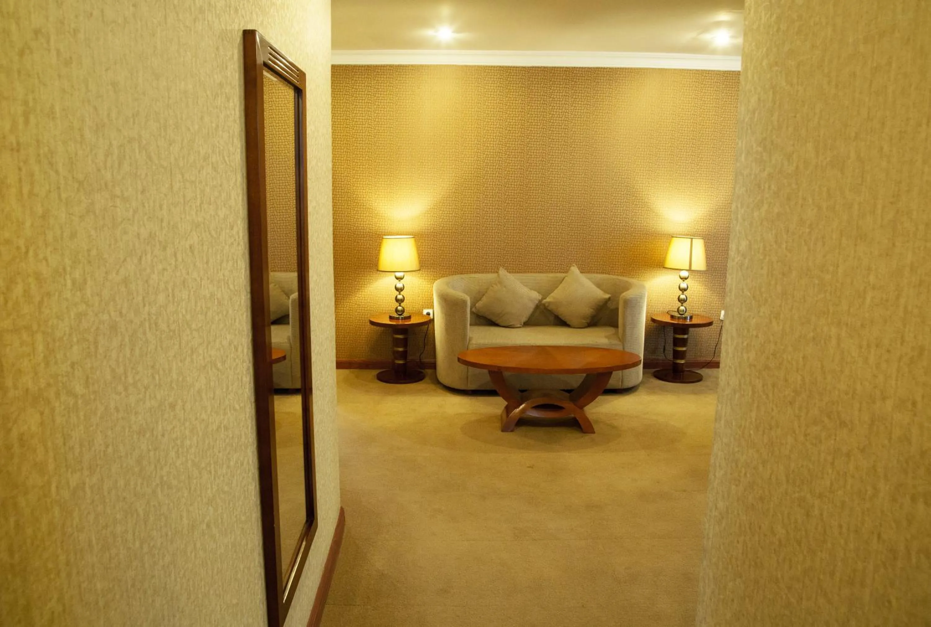 Bedroom, Bed in Jupiter International Hotel - Cazanchis