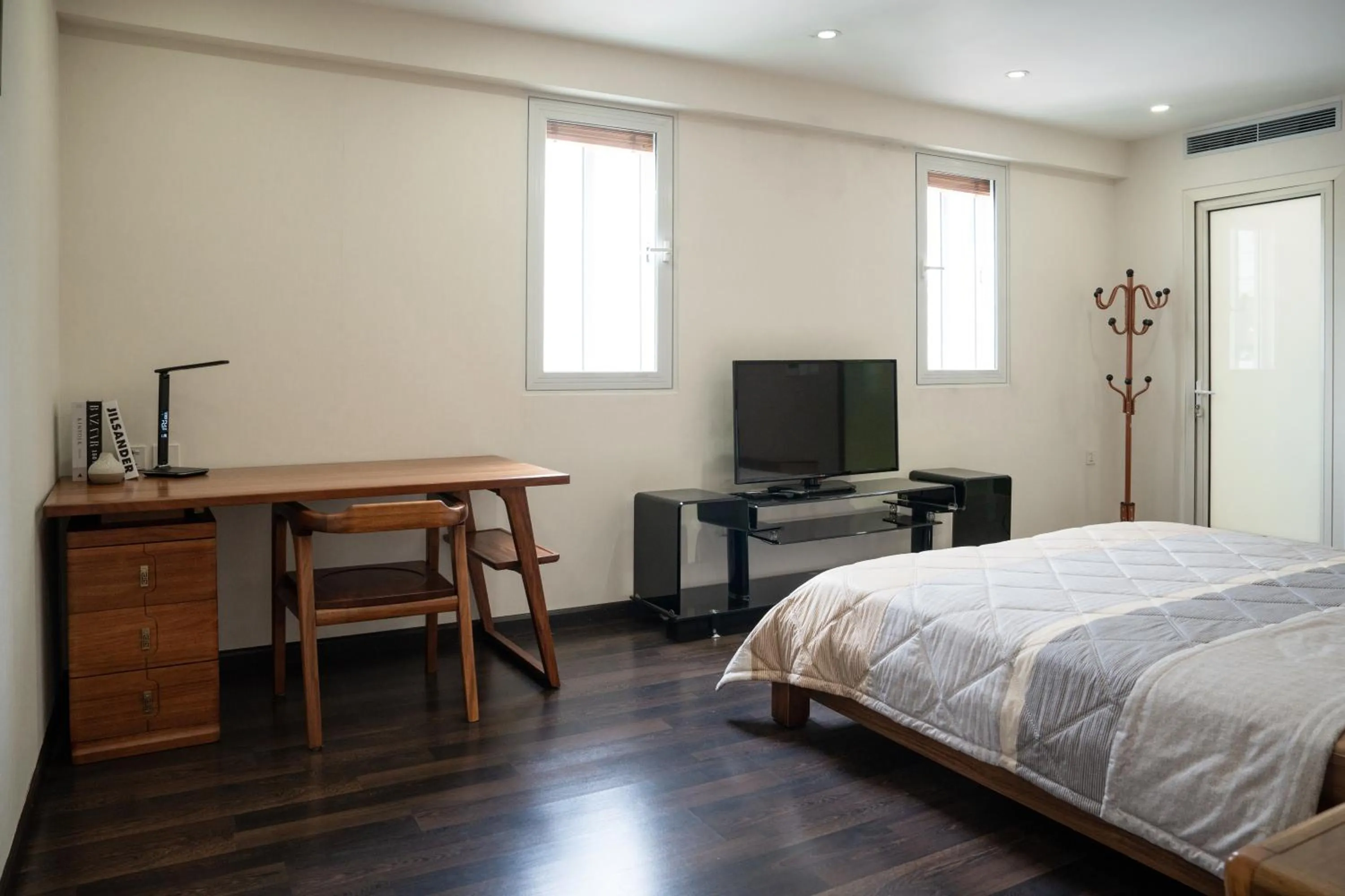 Communal lounge/ TV room, Bed in Viet Vuong Building Ha Noi Capital