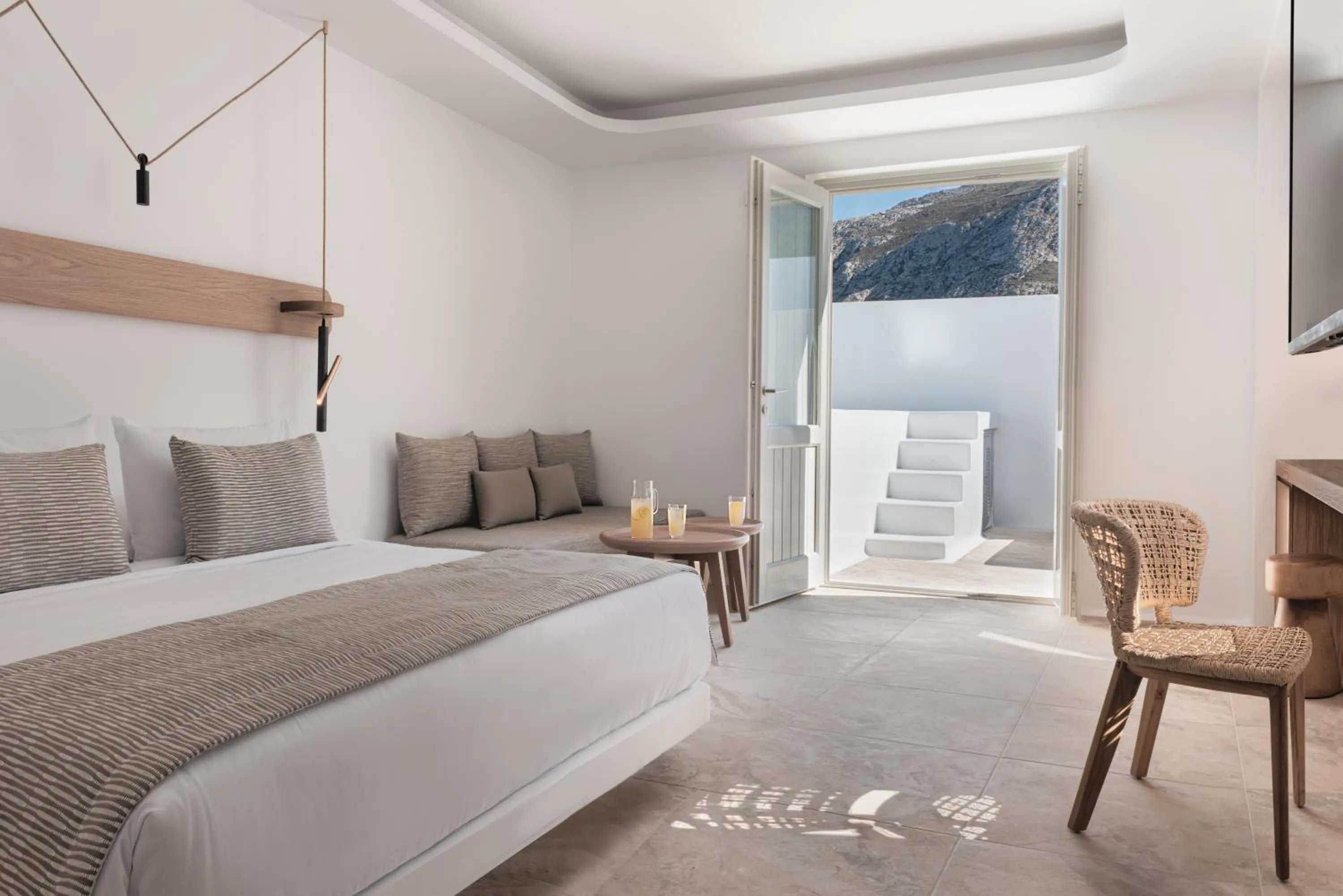 Bed in Santorini Kastelli Resort