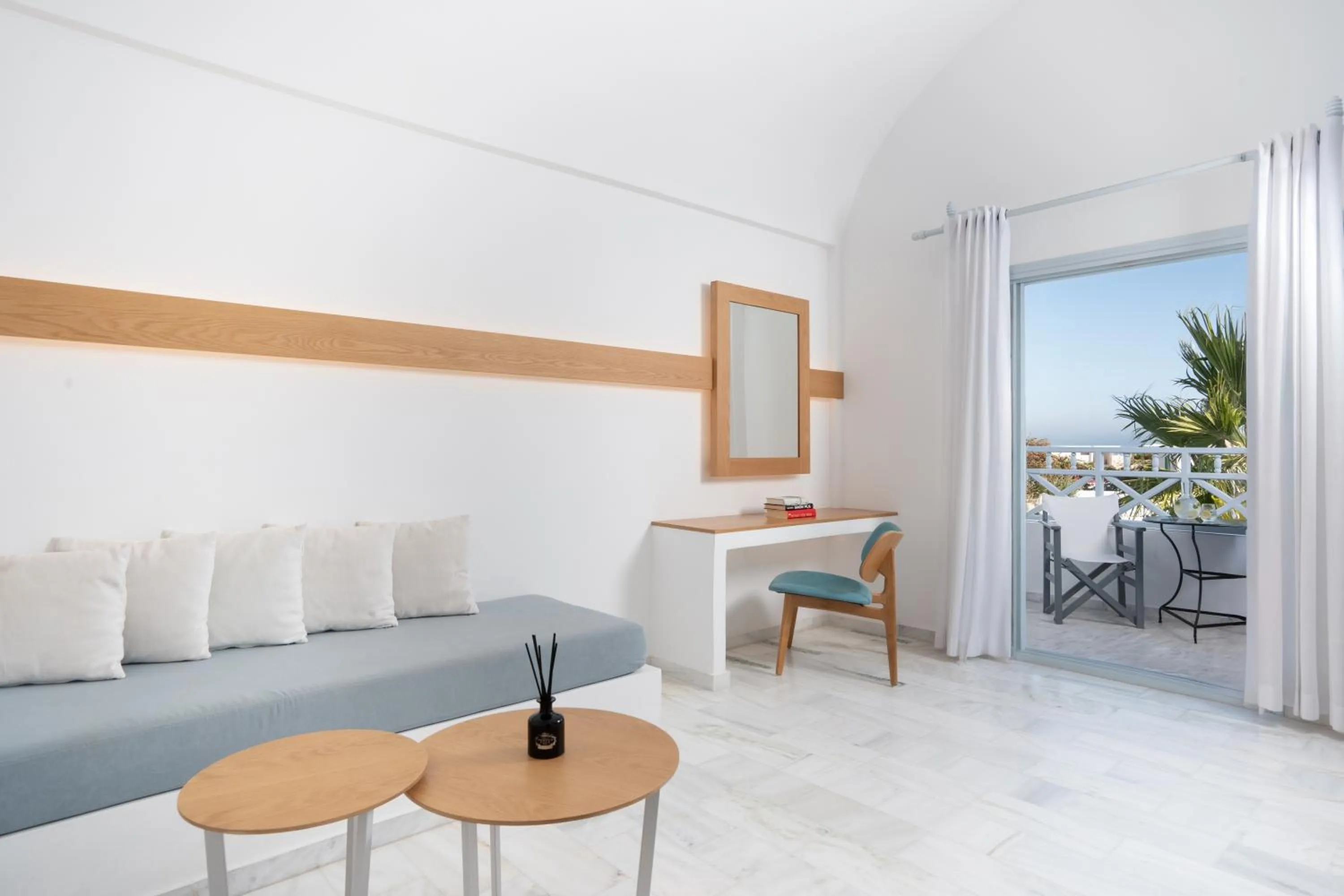 Santorini Kastelli Resort