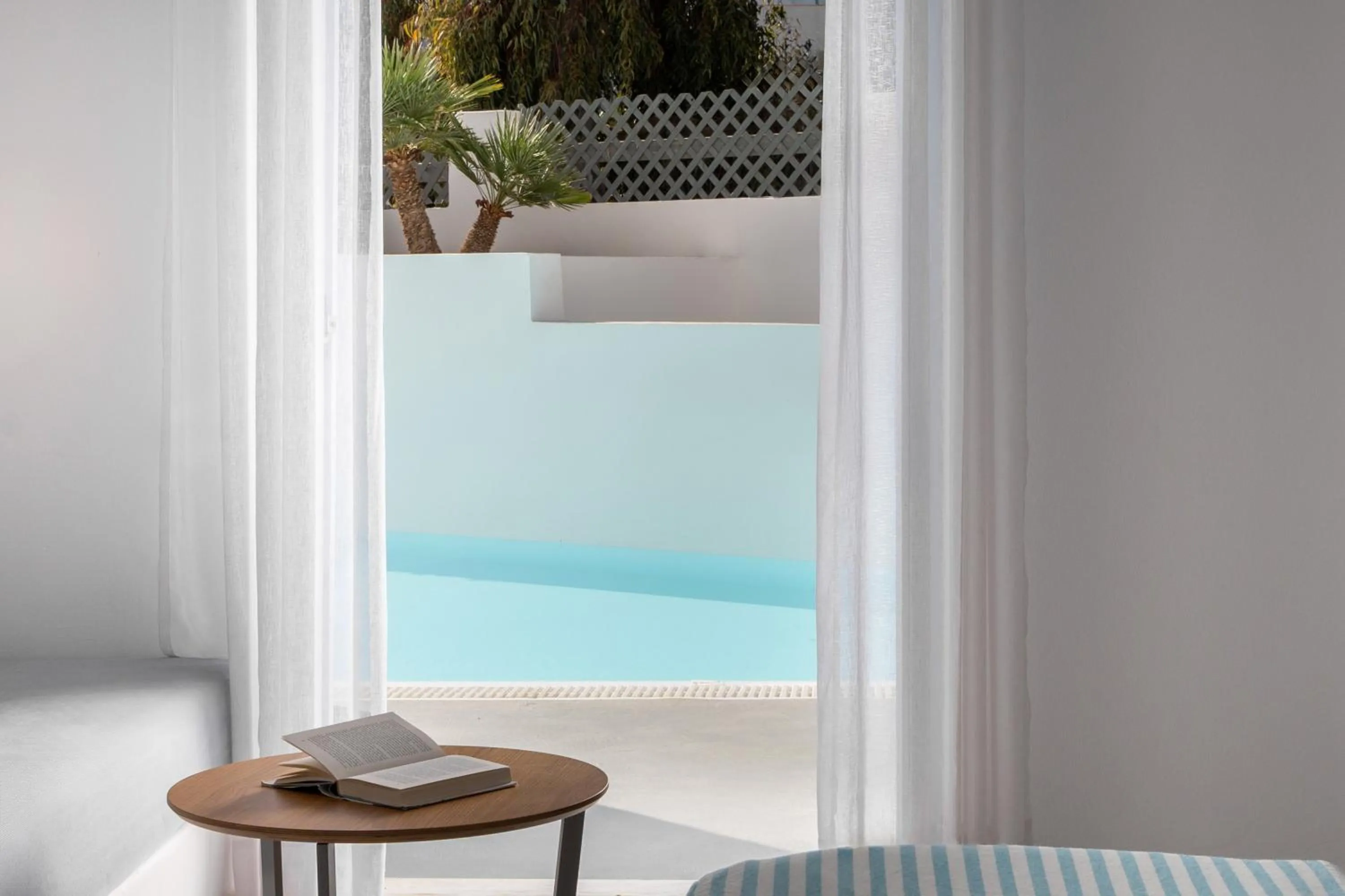 Santorini Kastelli Resort