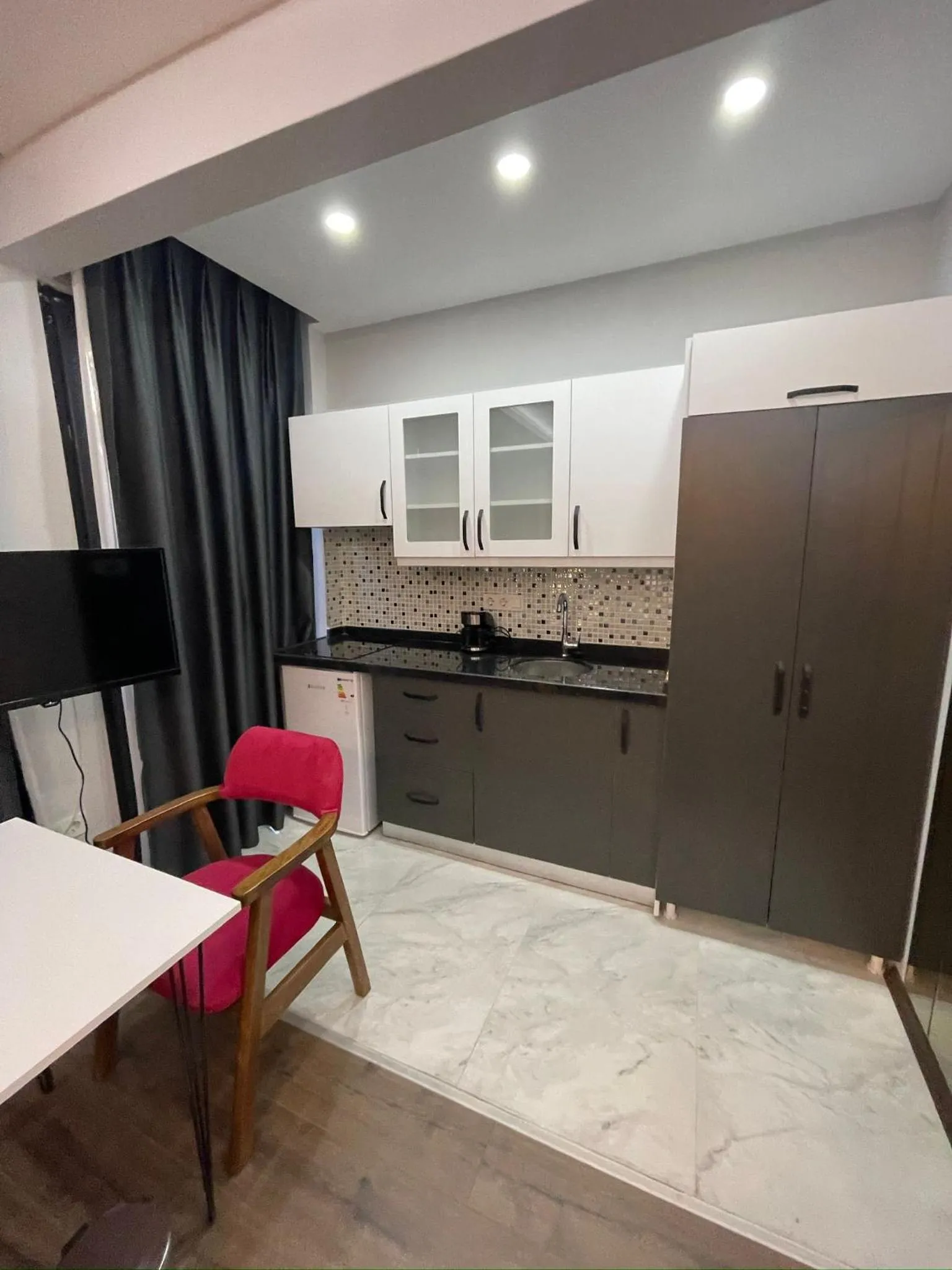 Kitchen or kitchenette in Fabesco Suite
