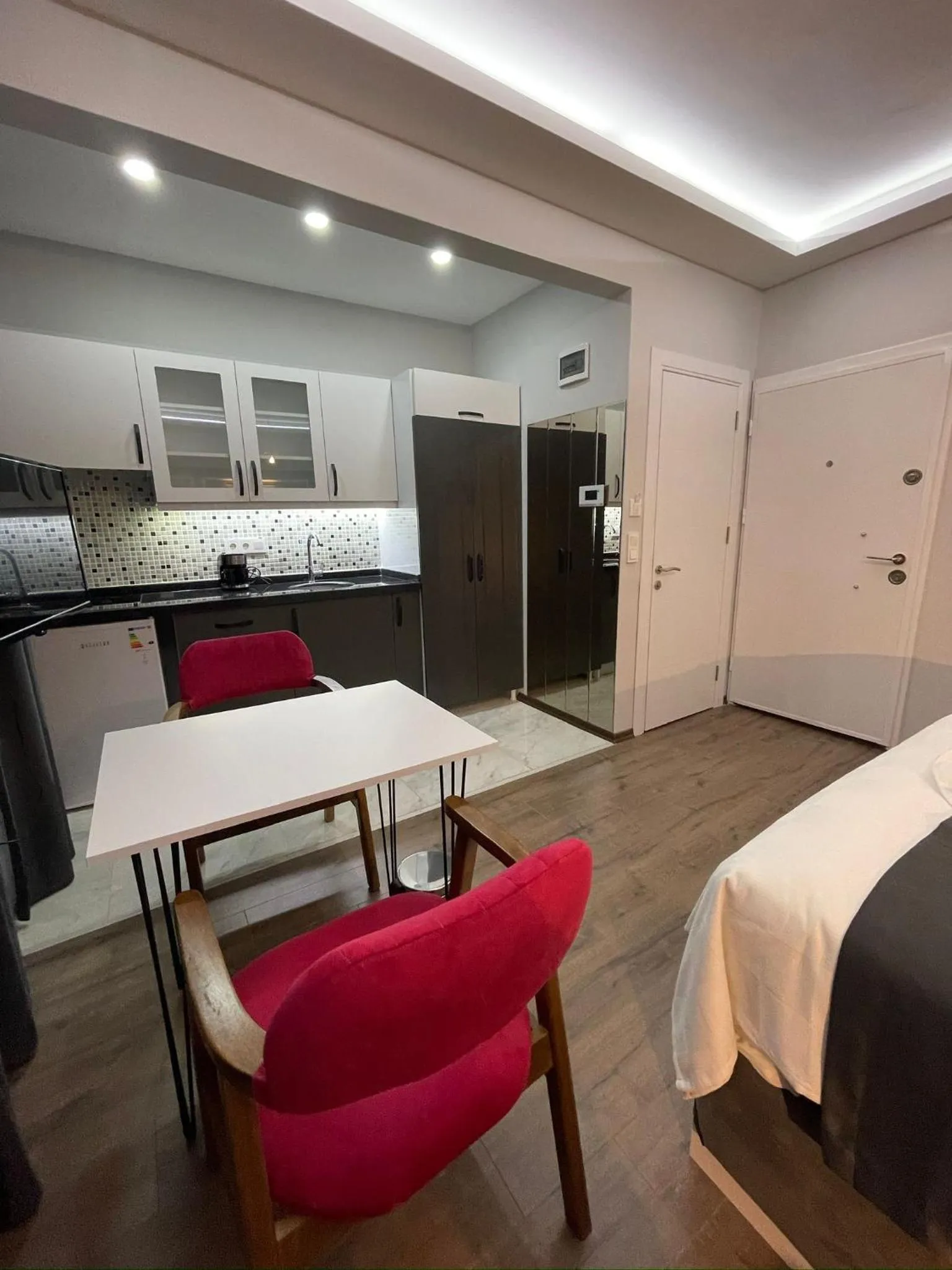 Kitchen or kitchenette, Bed in Fabesco Suite