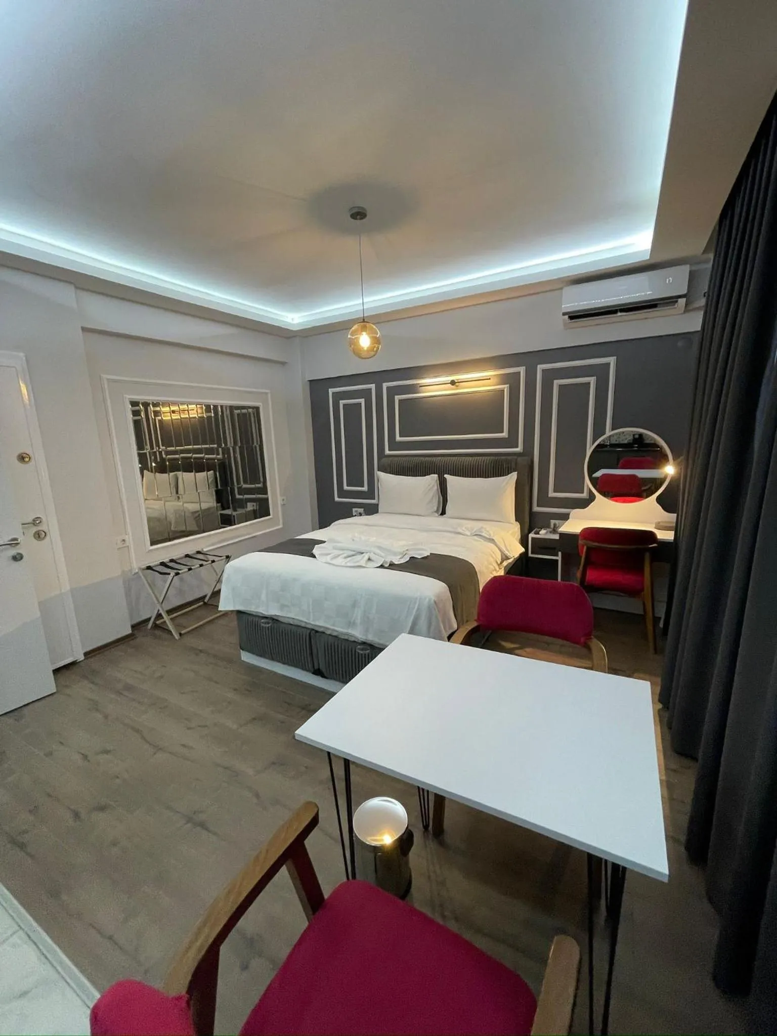 Bed in Fabesco Suite