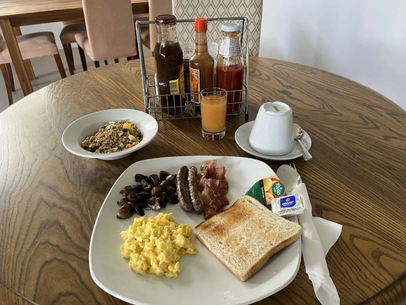 Breakfast in ilanda Guest House