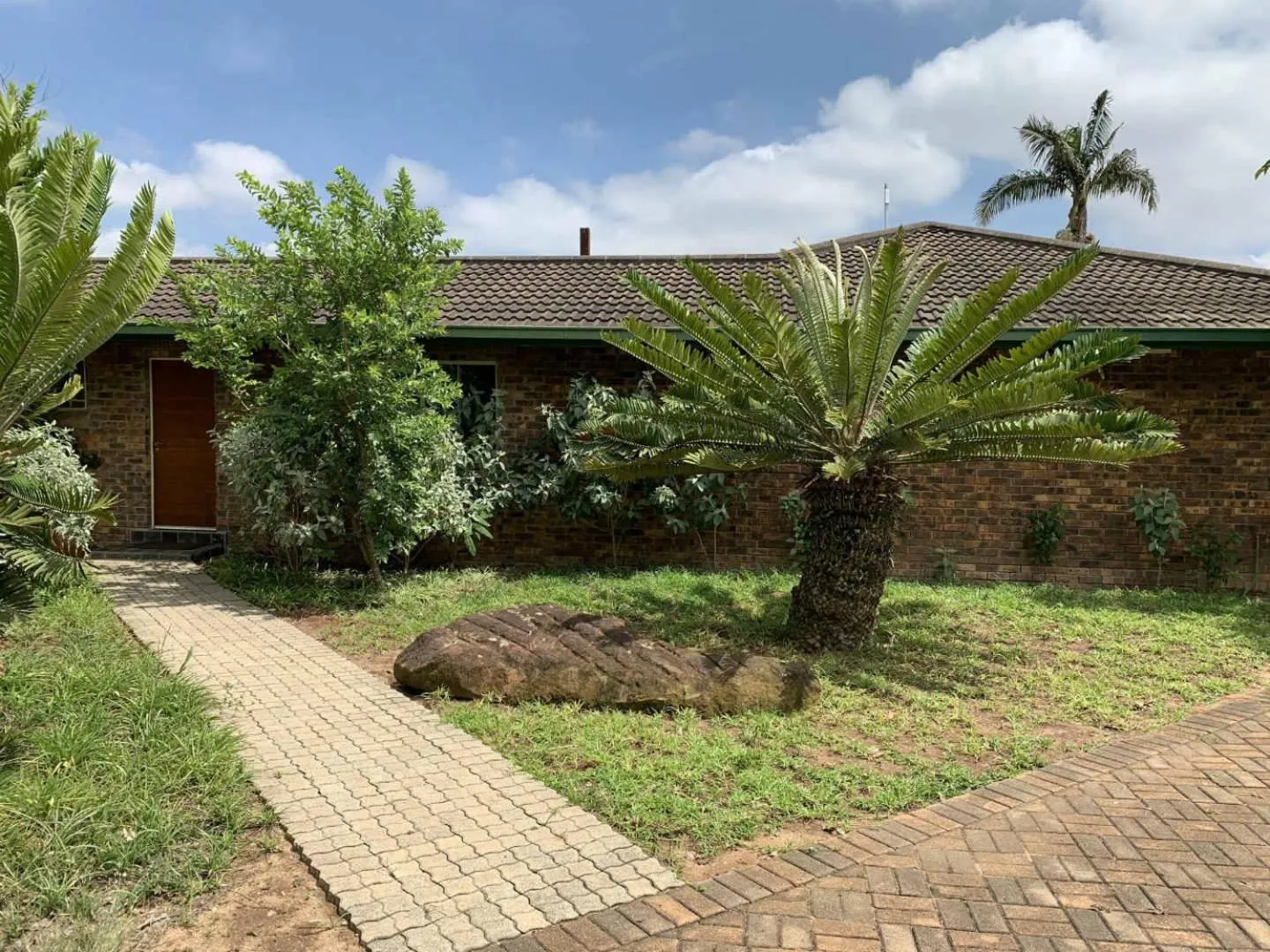 Property building in ilanda Guest House