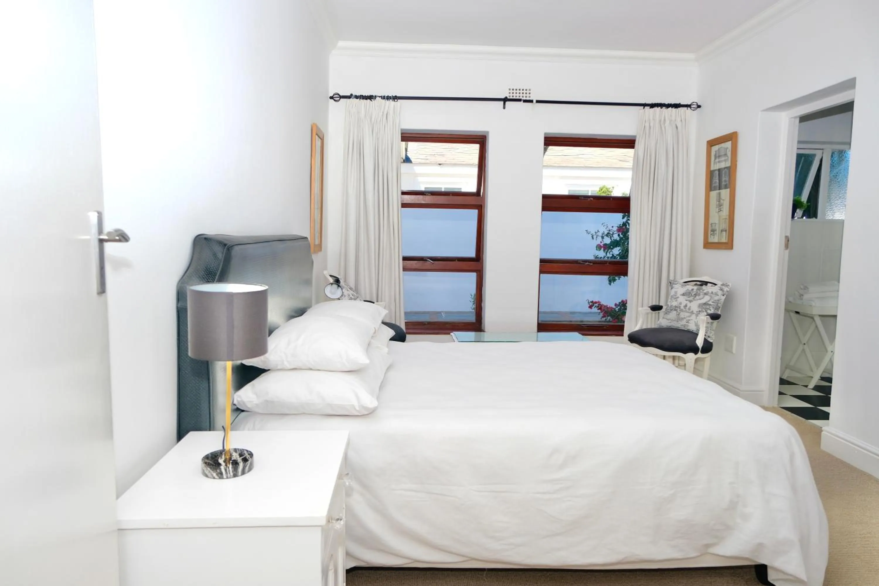 Bedroom, Bed in Paternoster Place