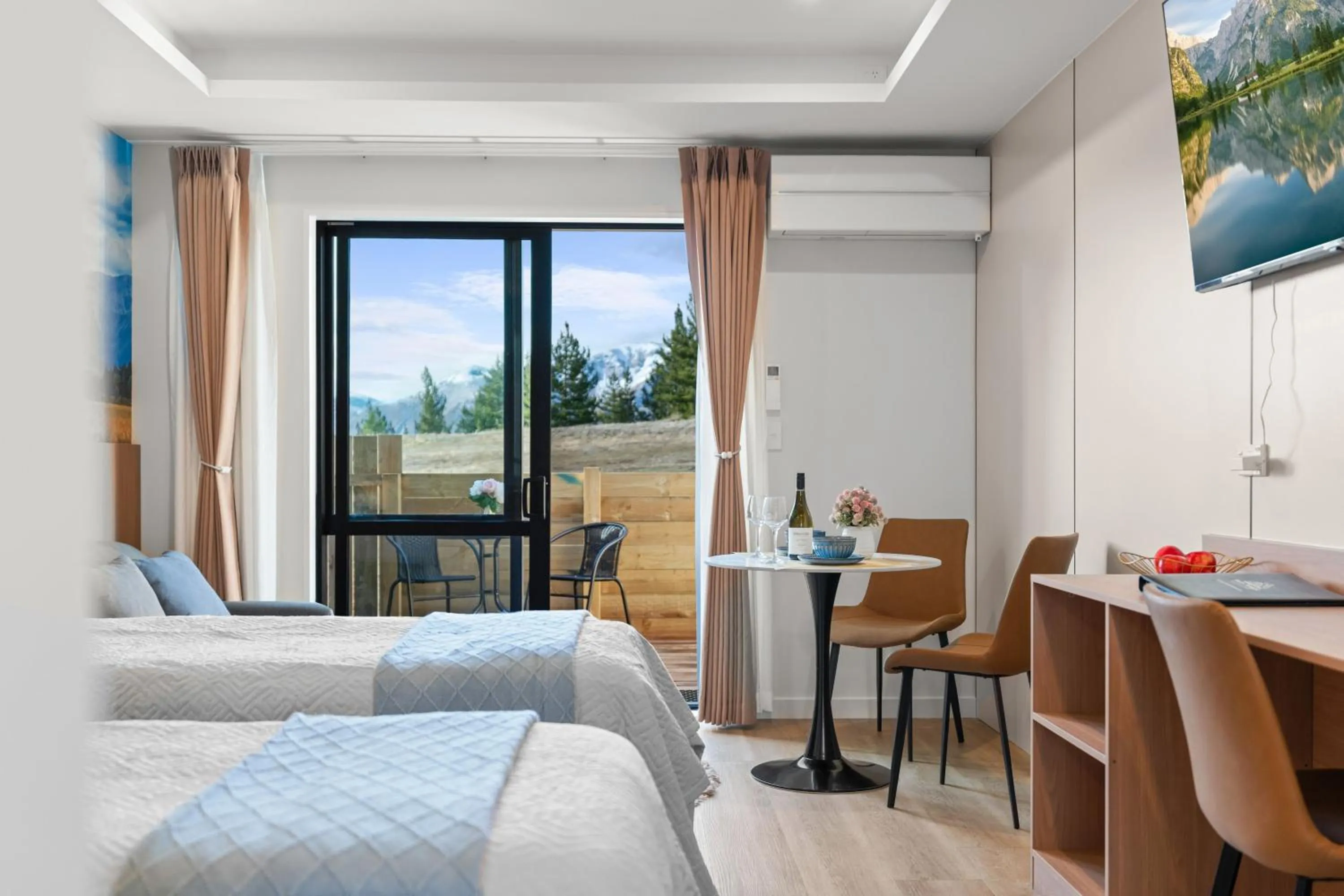 Bed in Sunshine Suites