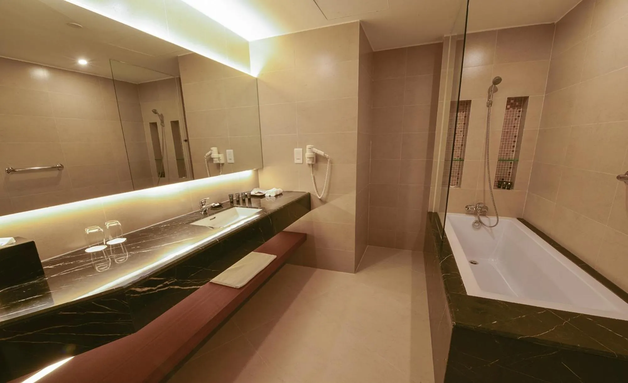 Bathroom in Aristo International Hotel