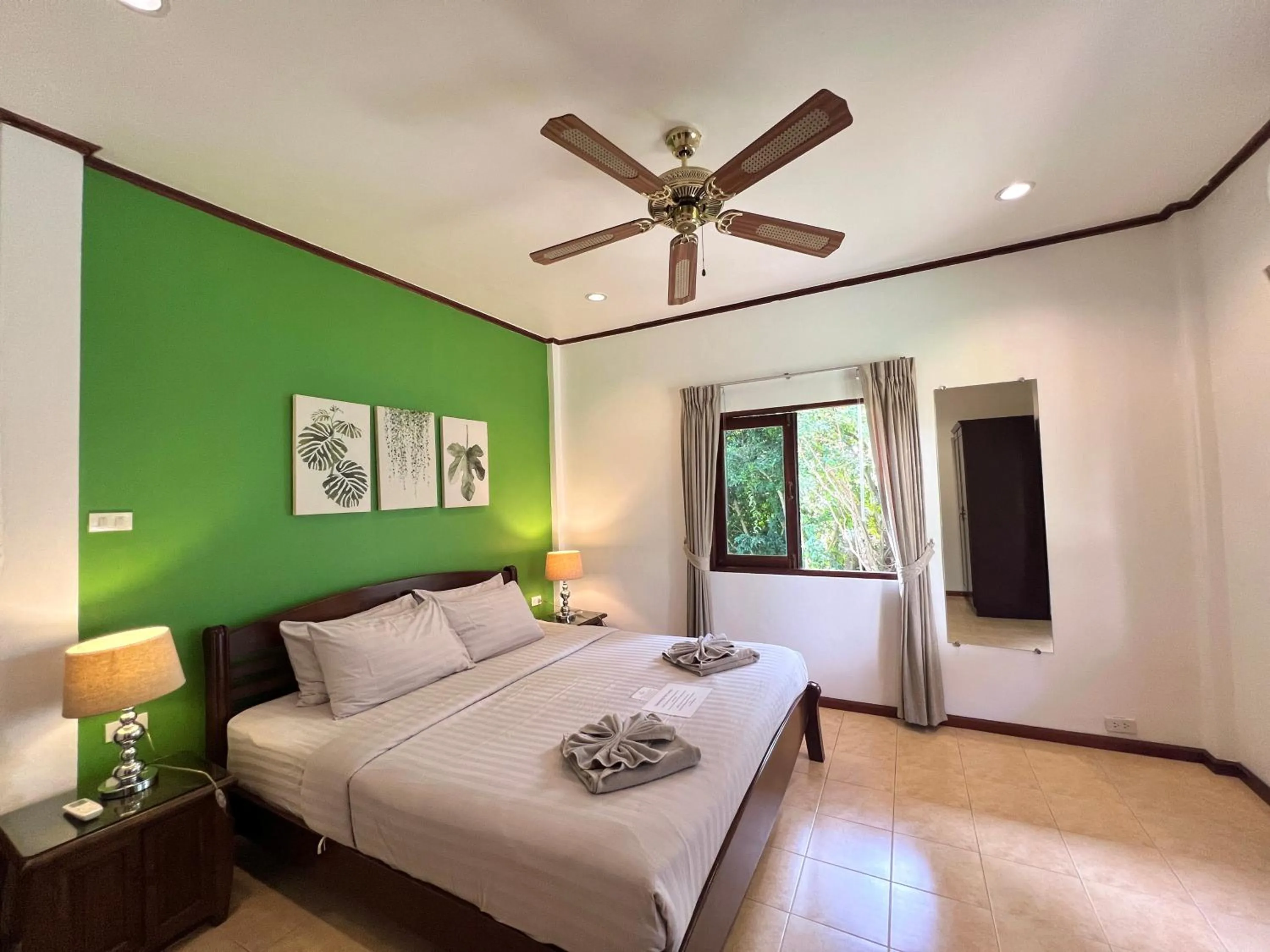 Bedroom, Bed in Woodlawn Villas Resort