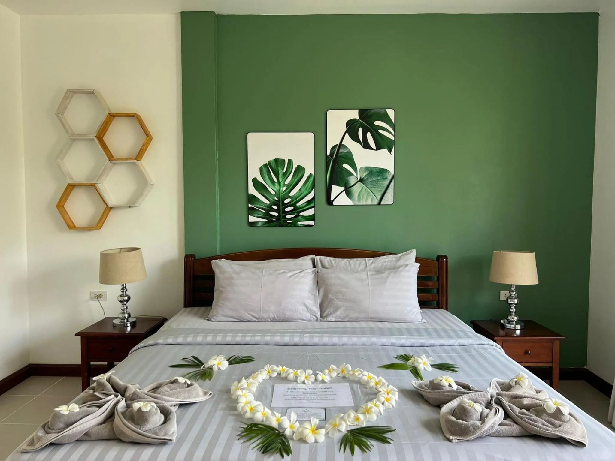 Bedroom, Bed in Woodlawn Villas Resort